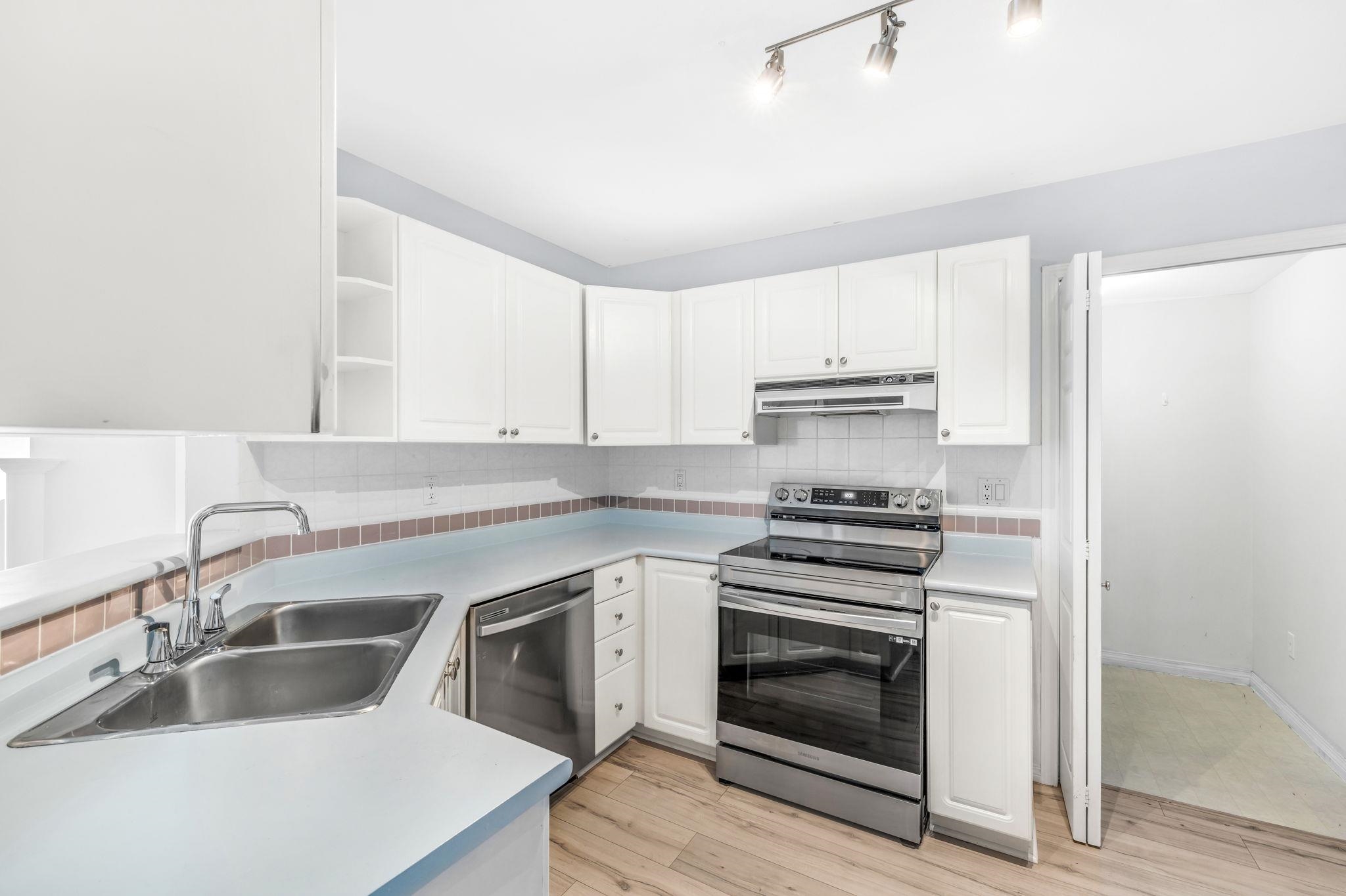 212 7151 121 STREET, R3052935, BC,