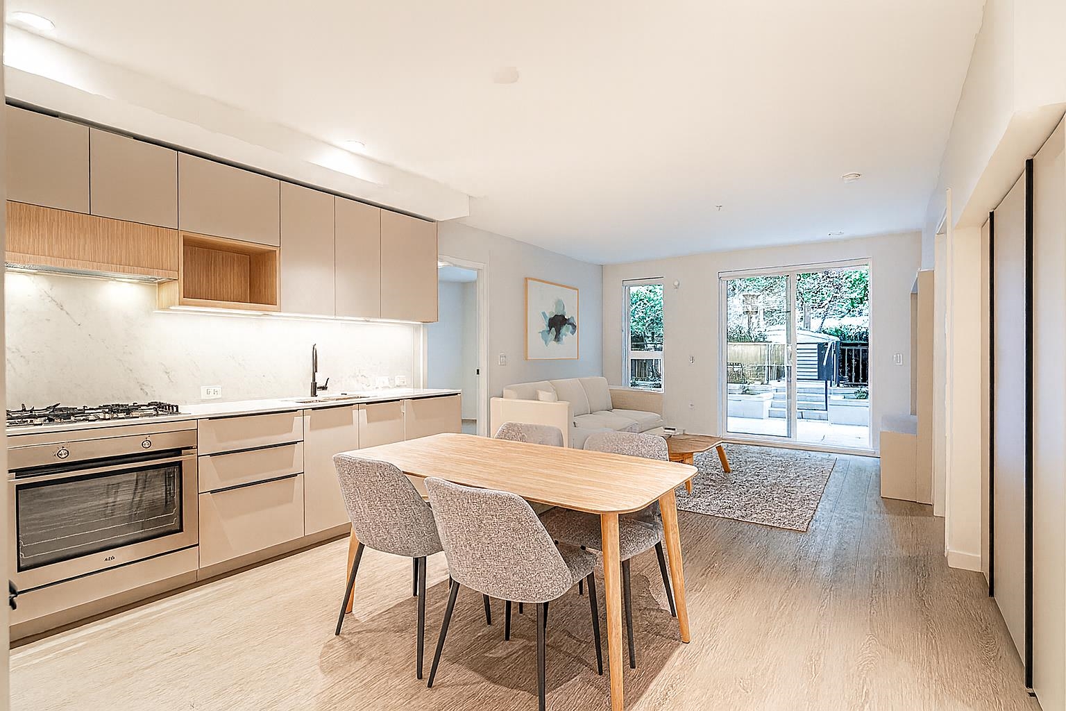 101 2015 ST. JOHNS STREET, R3053064, BC,