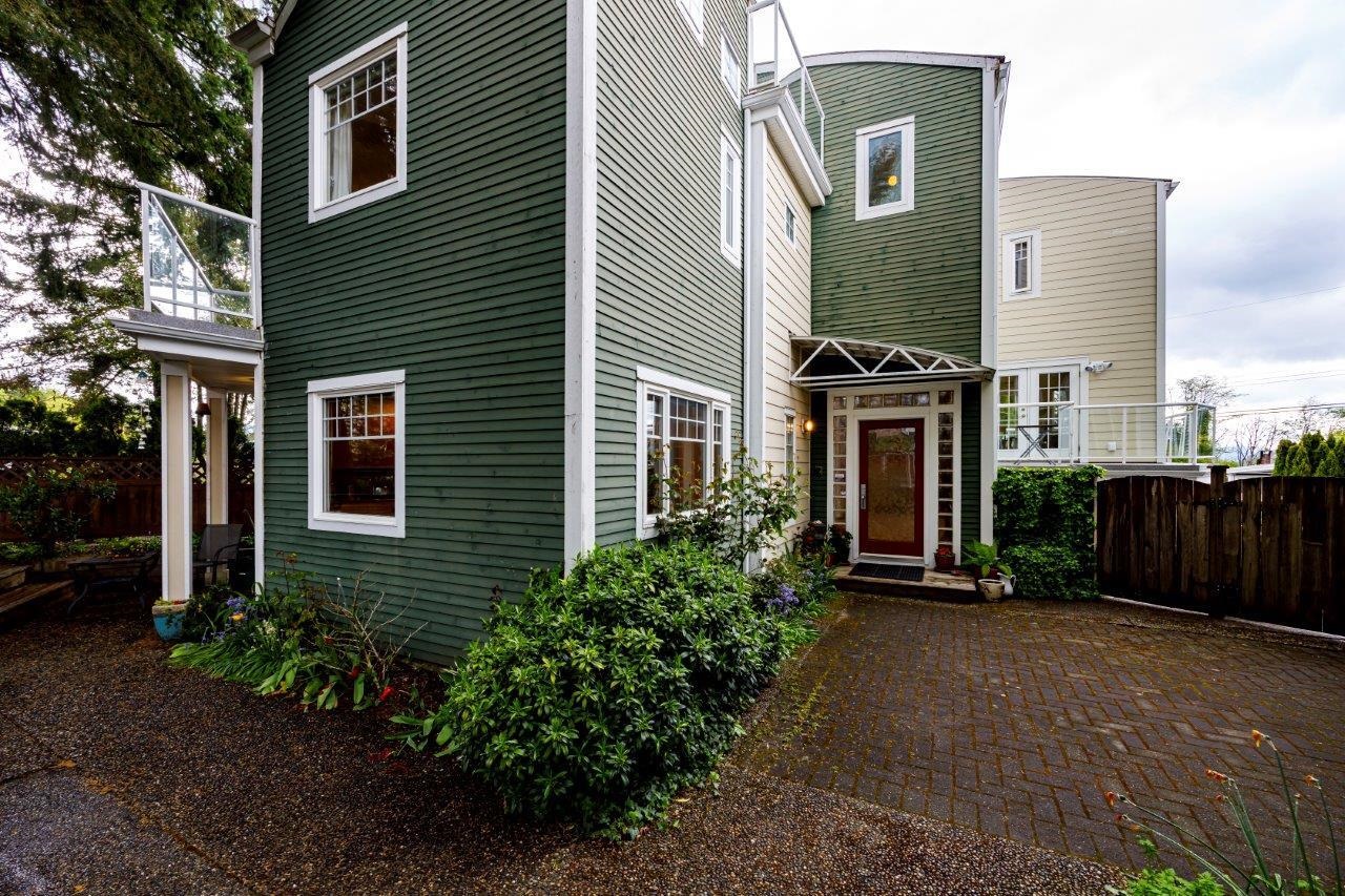 26 N STRATFORD AVENUE, Burnaby BC V5B 1K9, R3053065, BC,