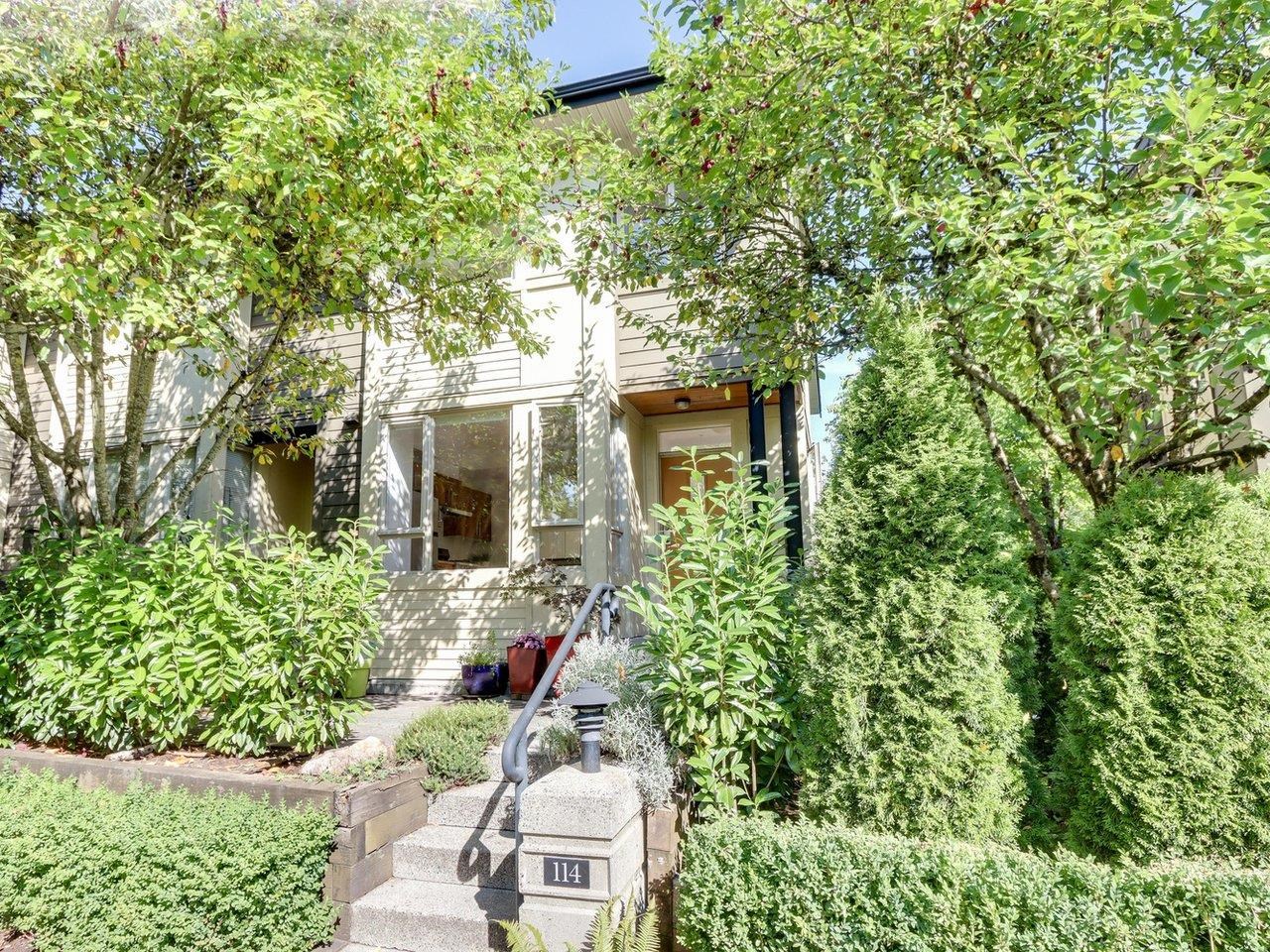 114 9229 UNIVERSITY CRESCENT, R3053216, BC,