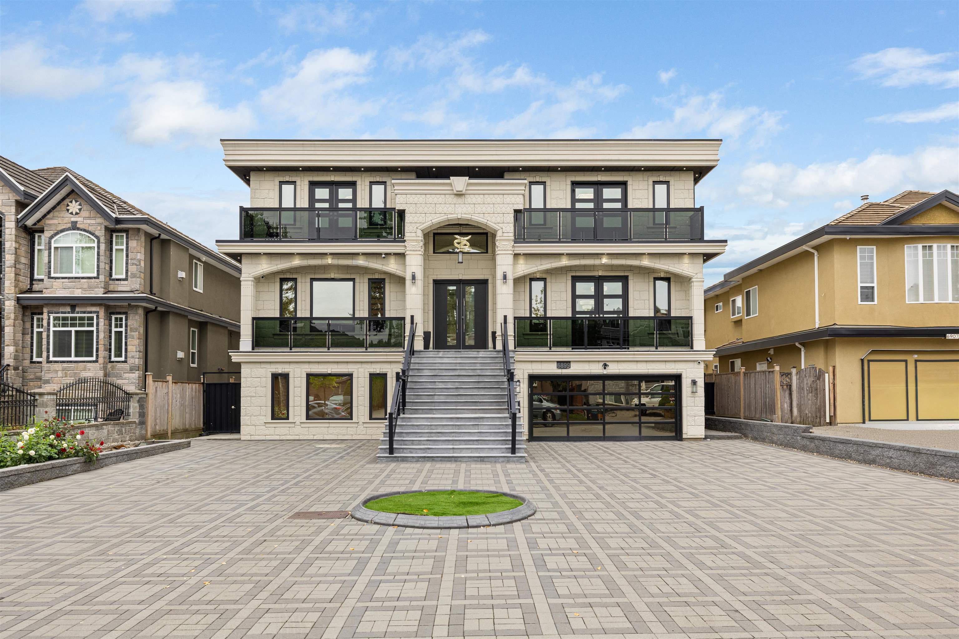 6899 CLEVEDON DRIVE, Surrey BC V3W 6H6, R3053241, BC,
