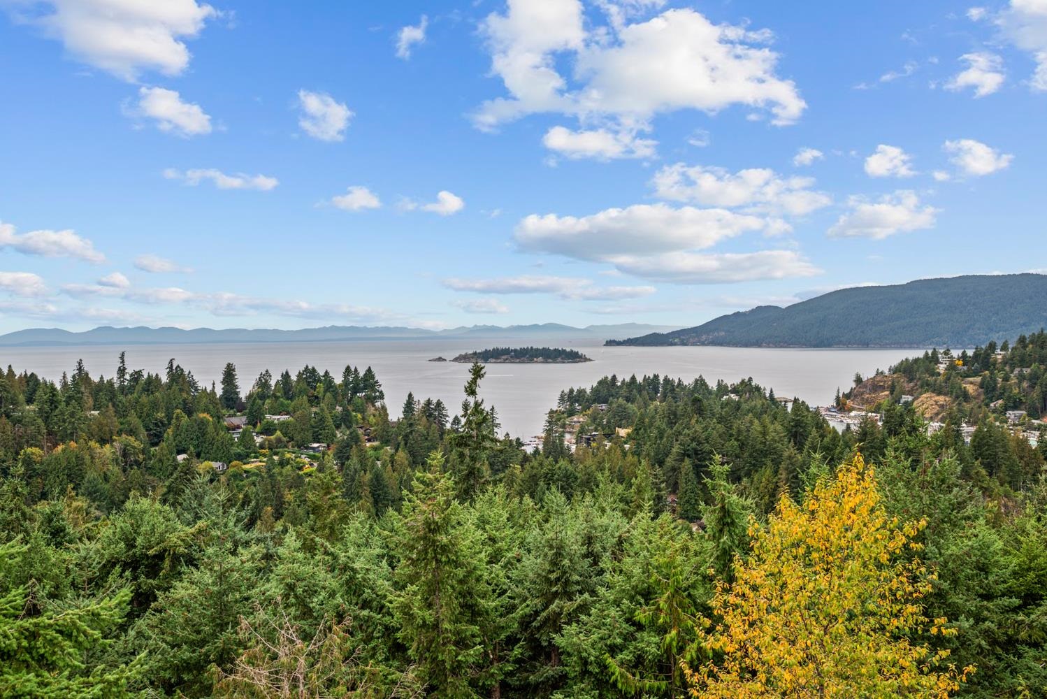 5532 WESTHAVEN ROAD, West Vancouver BC V7W 3E9, R3053281, BC,