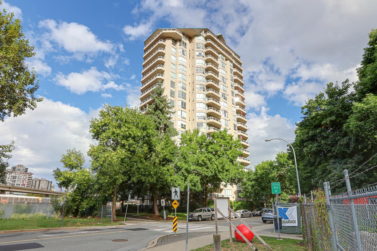 806 1245 QUAYSIDE DRIVE, R3053286, BC,