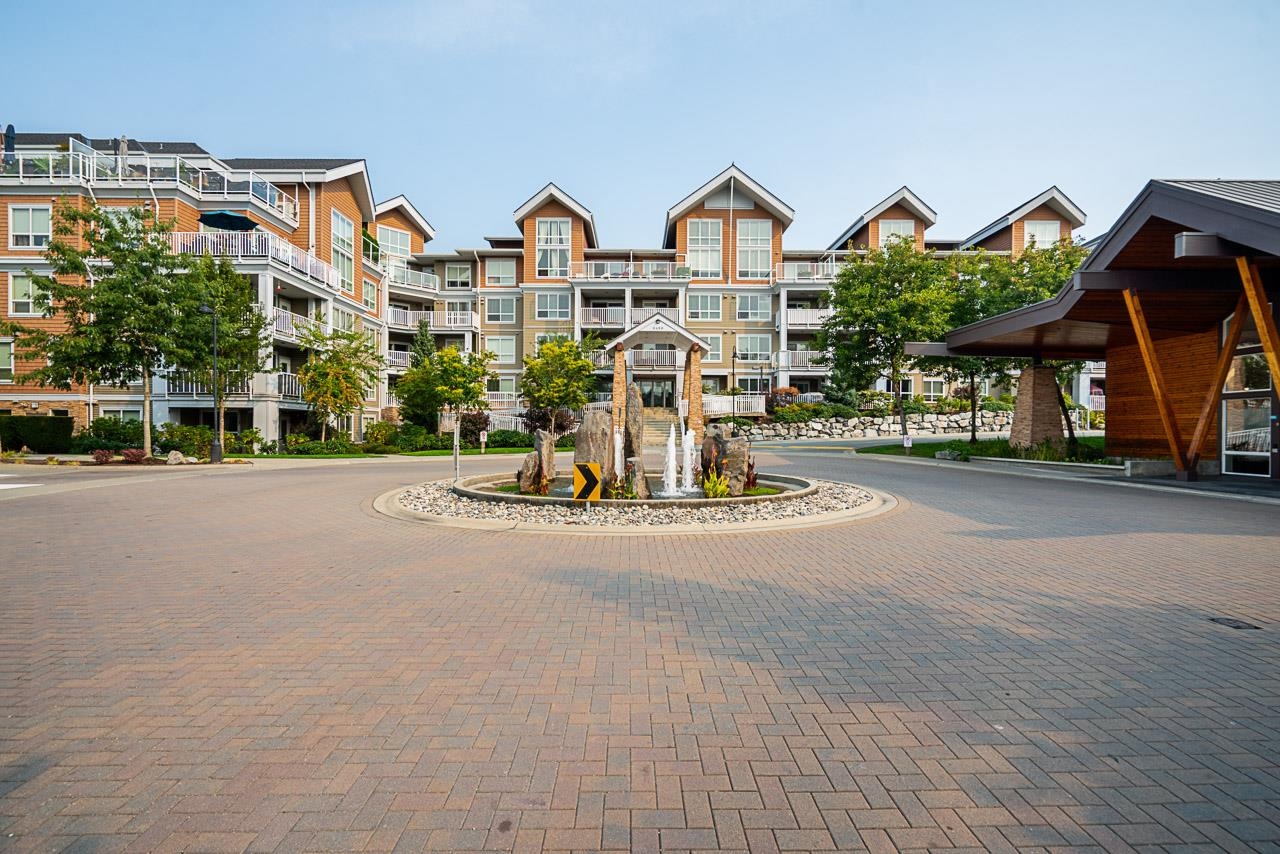 214 6490 194 STREET, R3053372, BC,