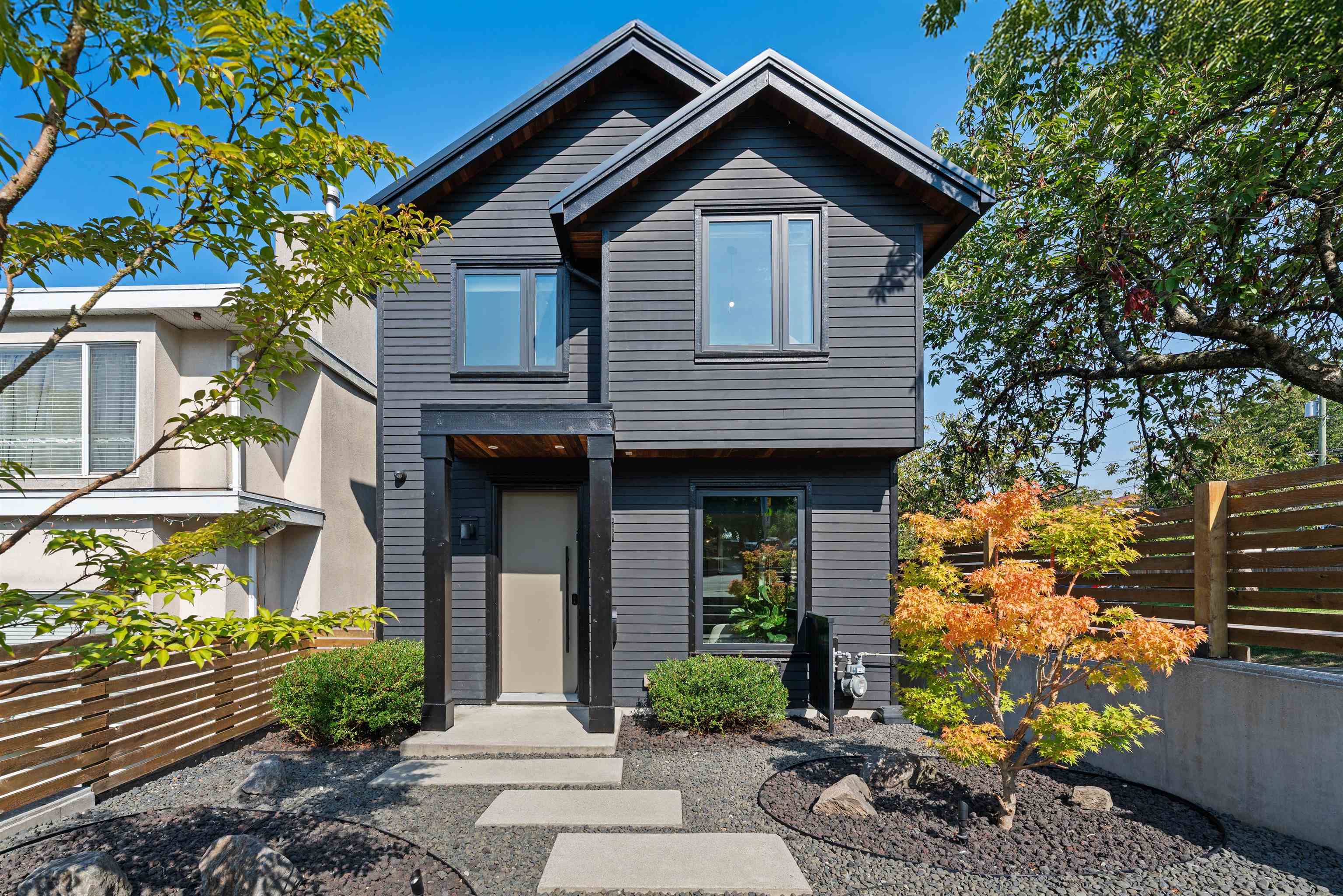 575 E 22ND AVENUE, Vancouver BC V5V 1V2, R3053464, BC,