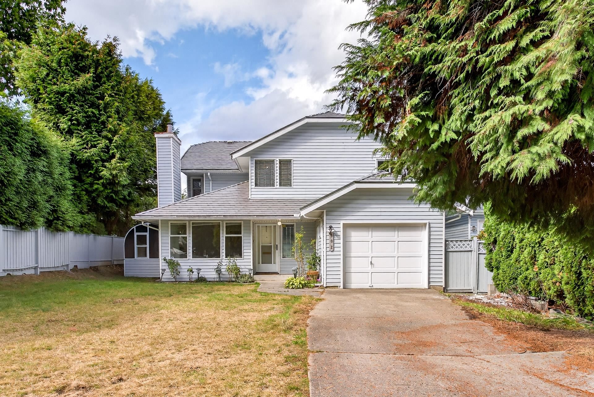 902 ROBINSON STREET, Coquitlam BC V3J 4G6, R3053480, BC,