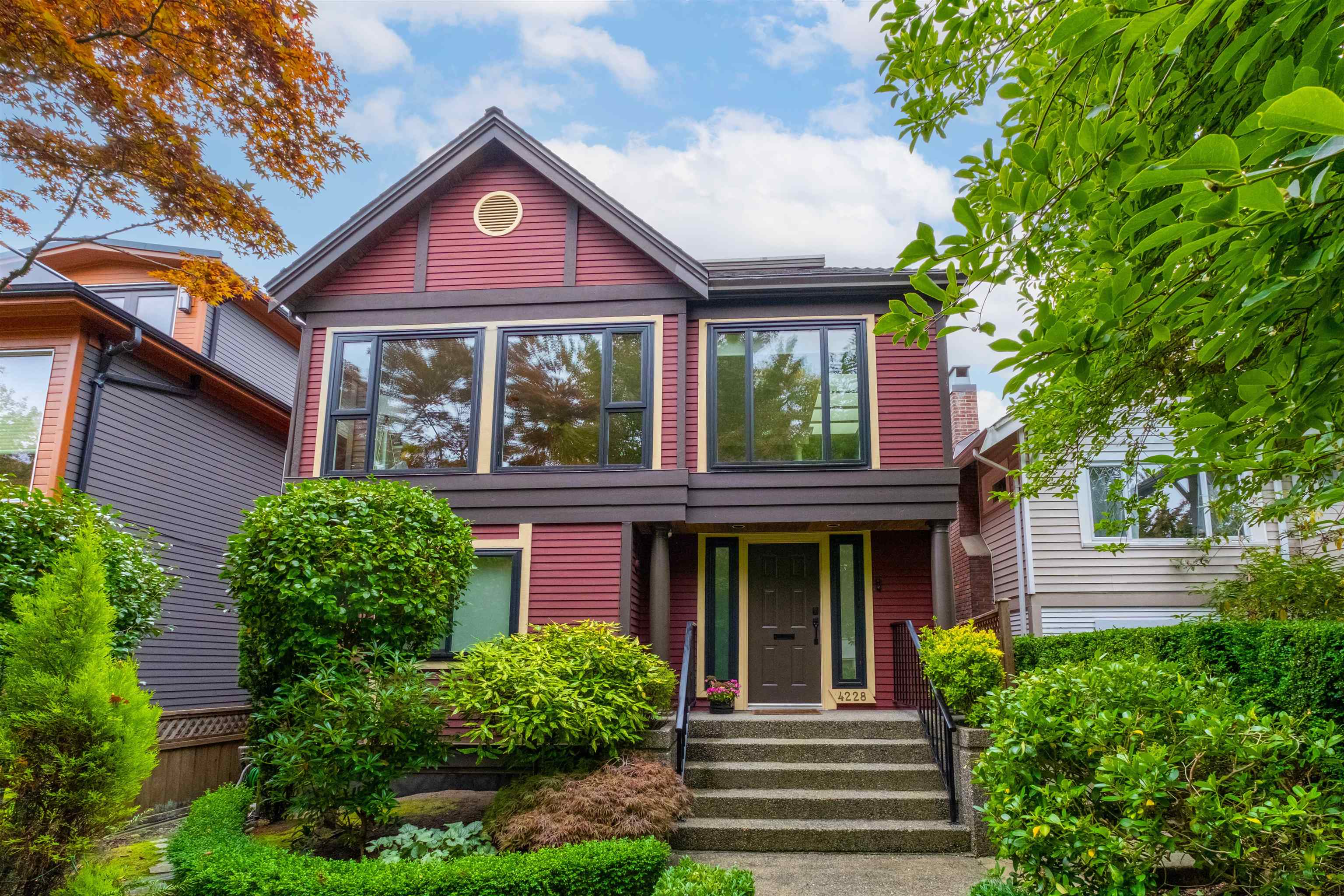 4228 W 11TH AVENUE, Vancouver BC V6R 2L7, R3053546, BC,