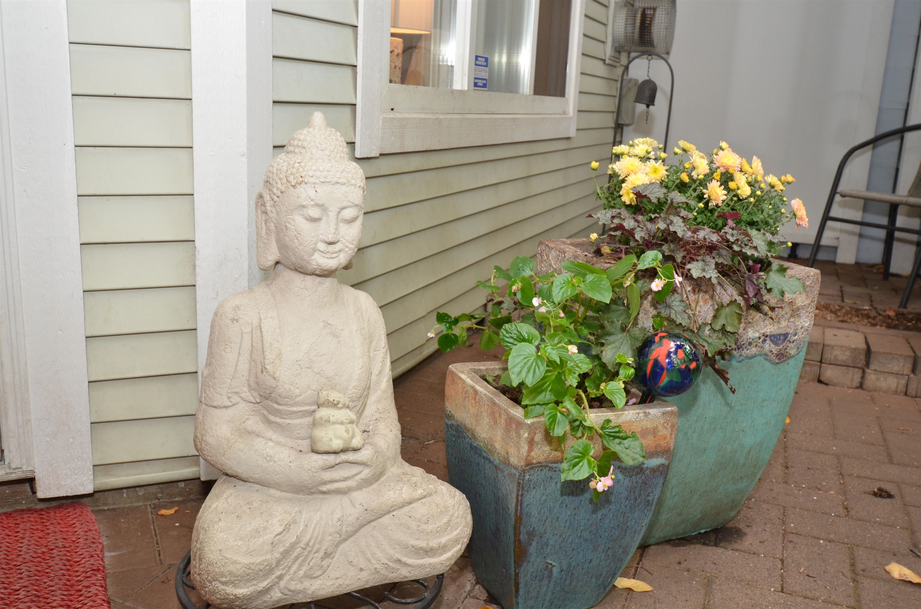 MLS® listing #R3053818 for sale located at 7 123 SEVENTH STREET