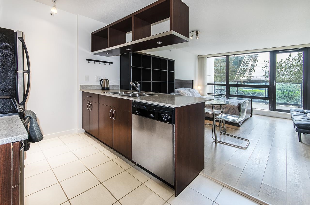 MLS® listing #R3053844 for sale located at 201 933 HORNBY STREET