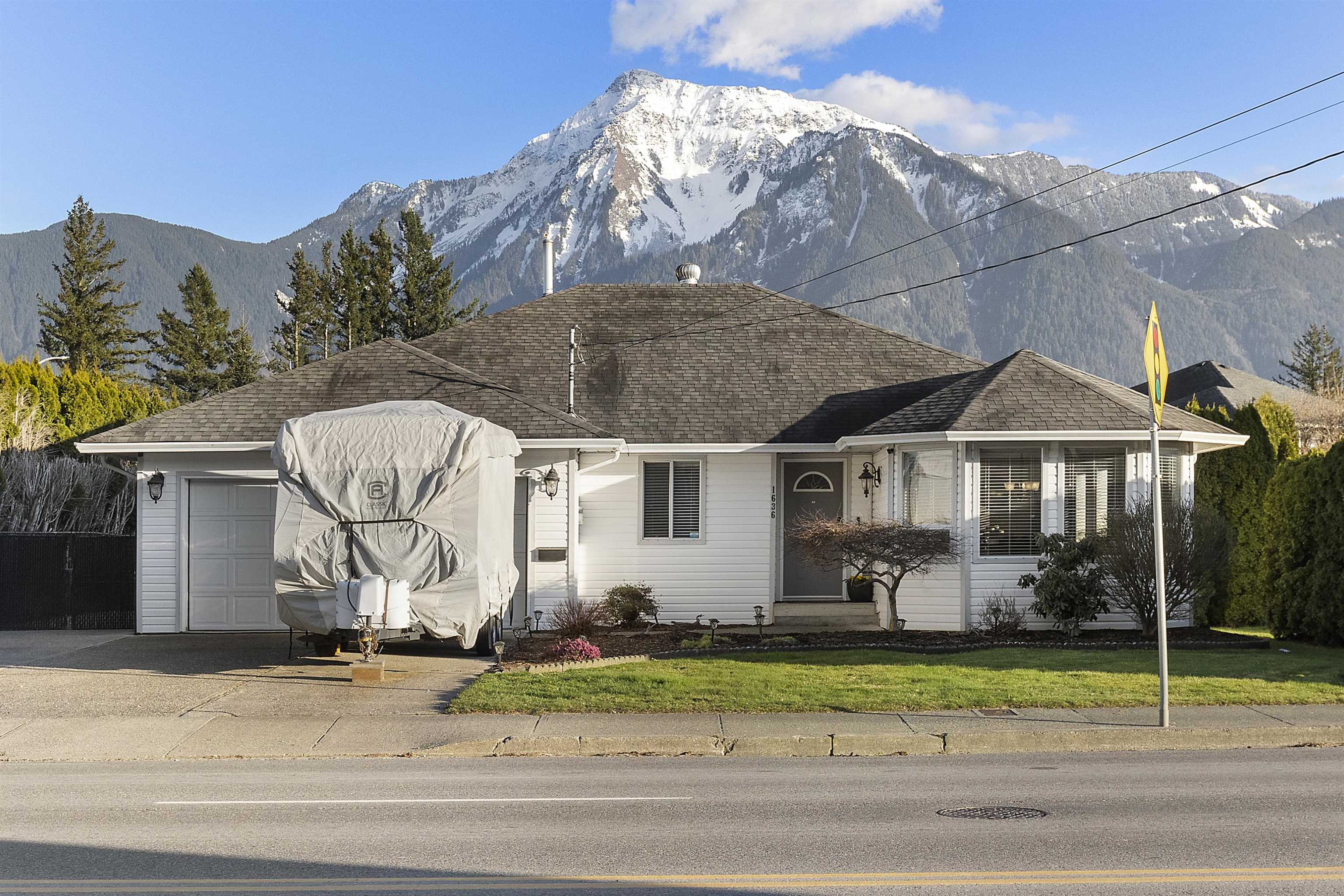 MLS® listing #R3053875 for sale located at 1636 AGASSIZ-ROSEDALE HIGHWAY NO 9 HIGHWAY, Agassiz BC V0M 1A3