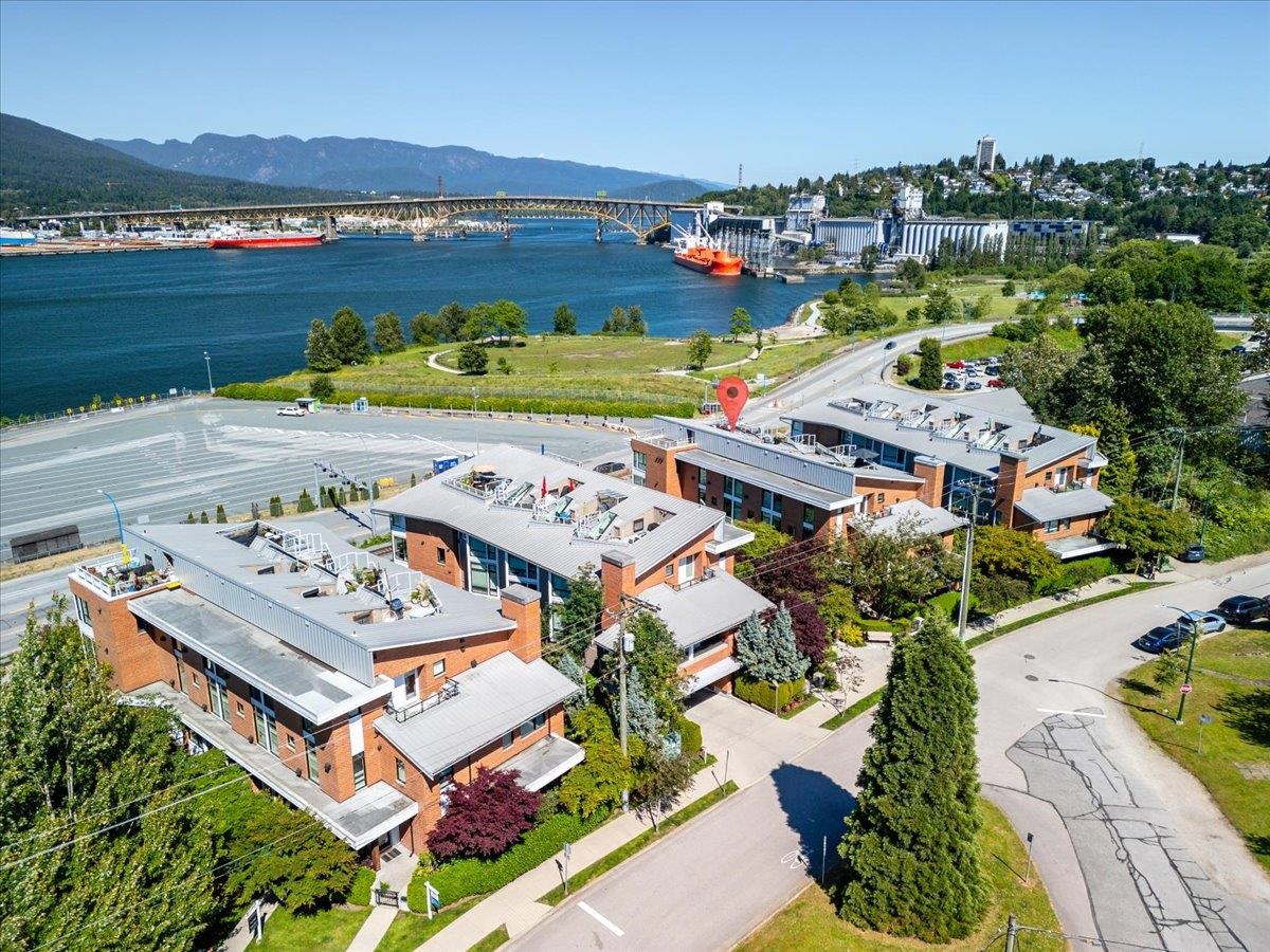 2953 WALL STREET, Vancouver BC V5K 0A6, R3053891, BC,
