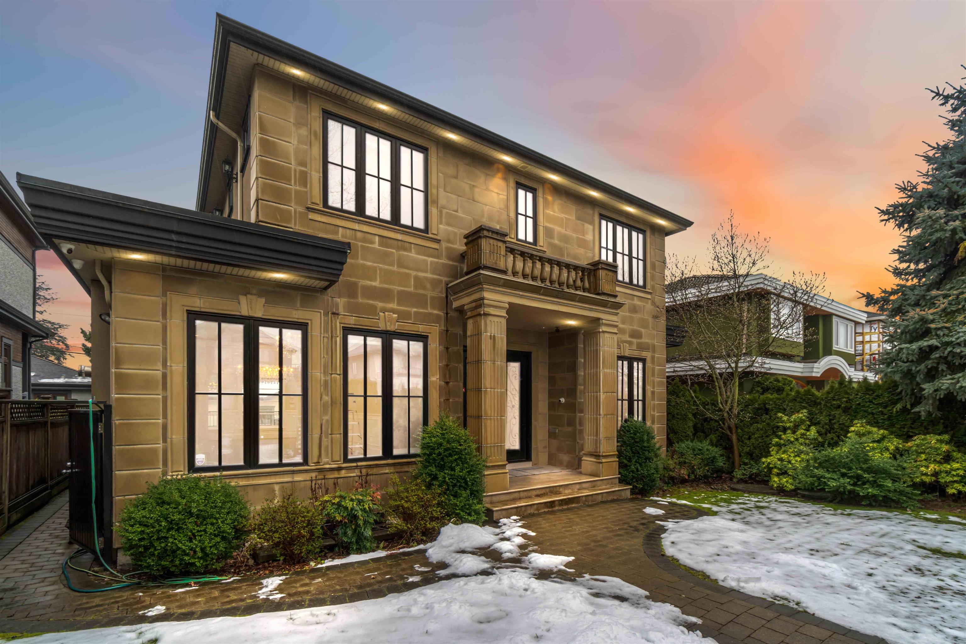 2216 W 21ST AVENUE, Vancouver BC V6L 1J5, R3053977, BC,