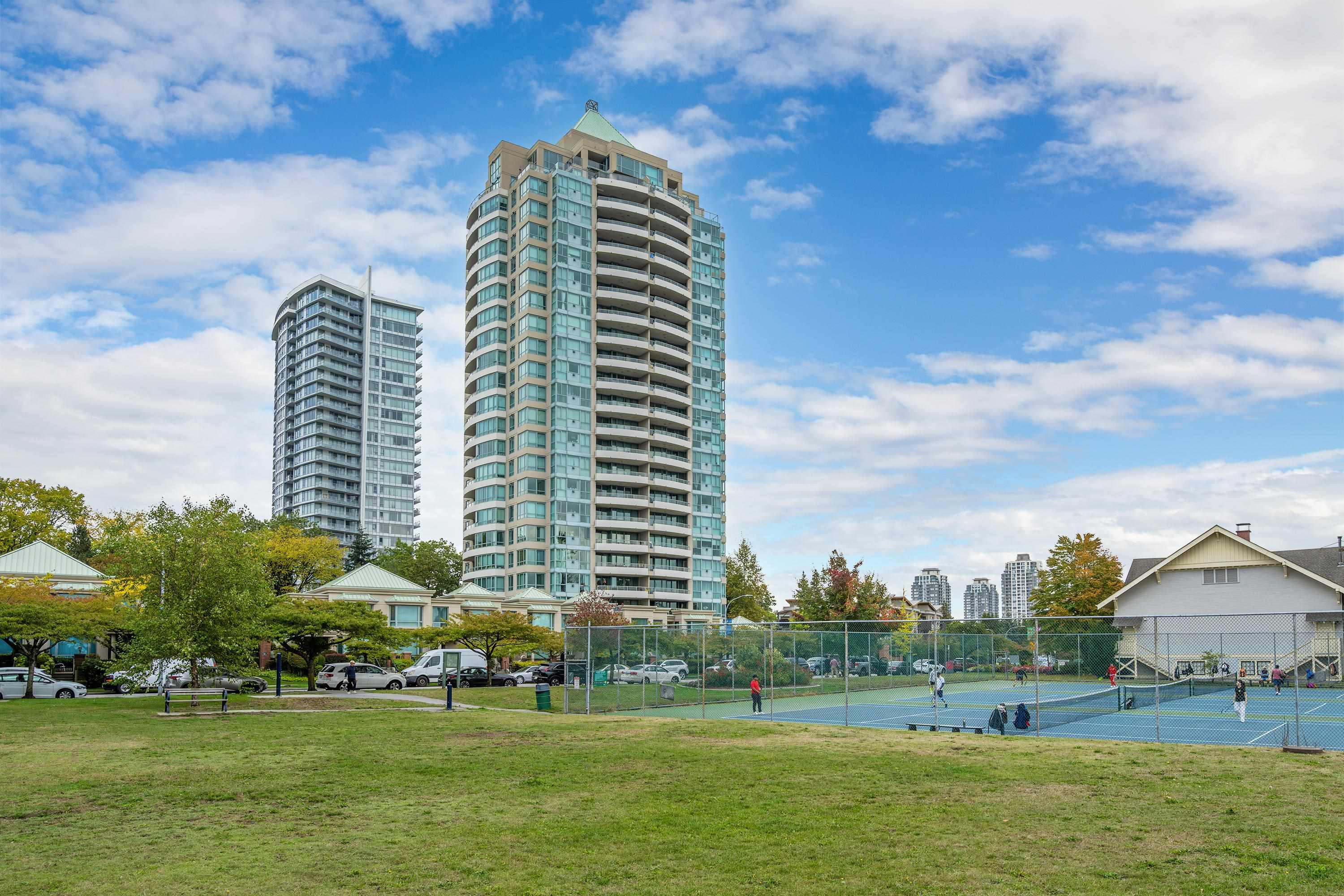 1803 6659 SOUTHOAKS CRESCENT, R3054005, BC,