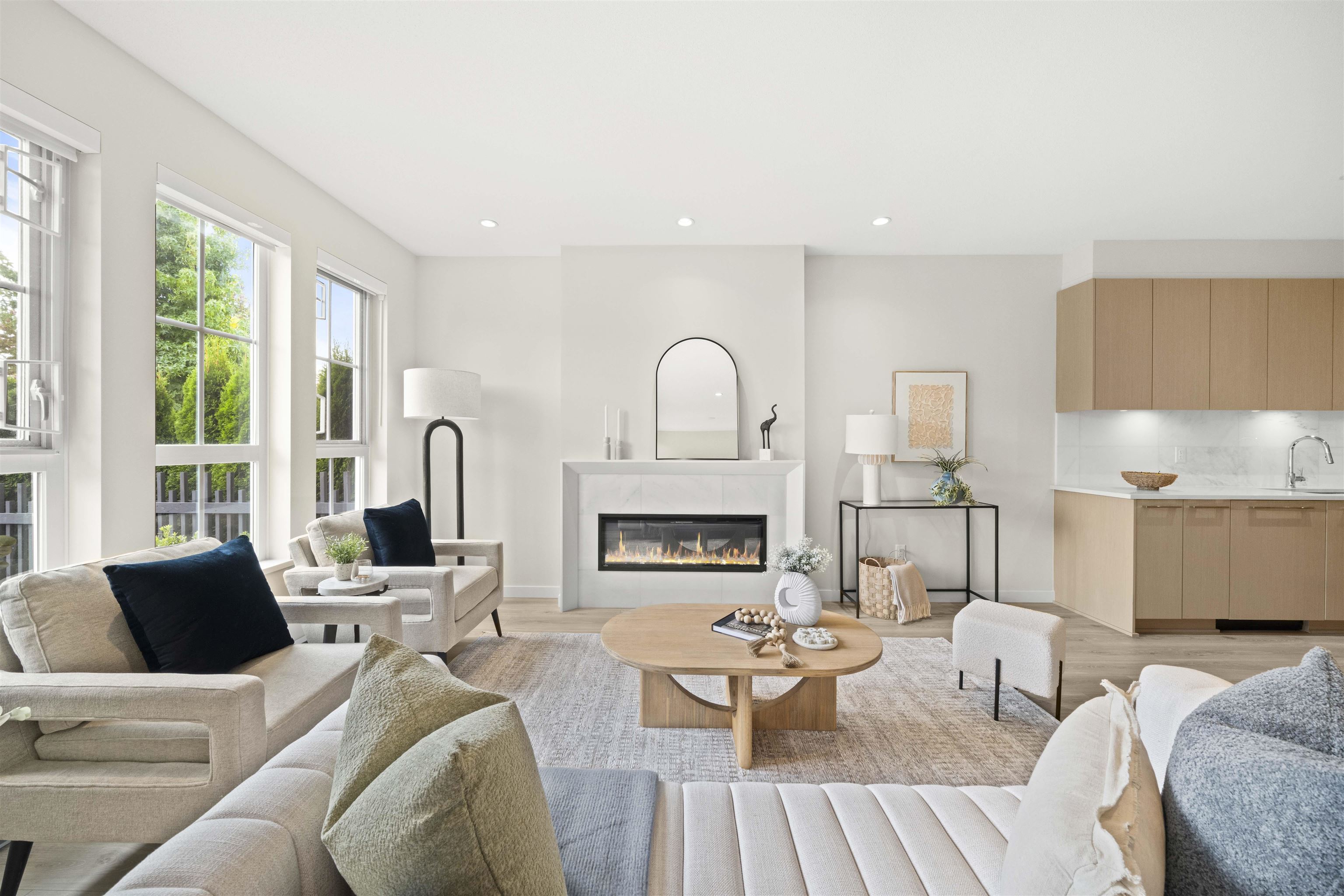 MLS® listing #R3054020 for sale located at 122 5311 ADMIRAL WAY
