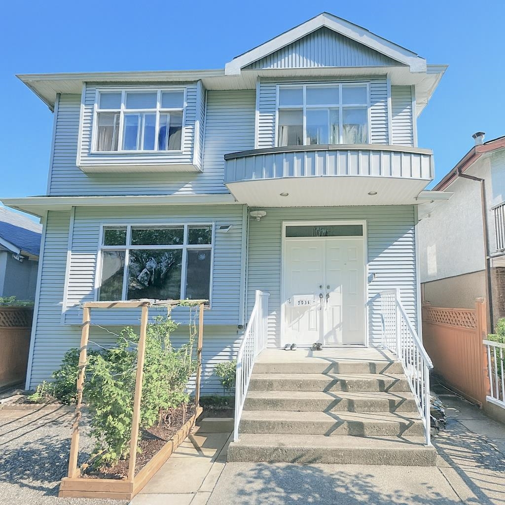 3039 E 18TH AVENUE, Vancouver BC V5M 2R4, R3054091, BC,
