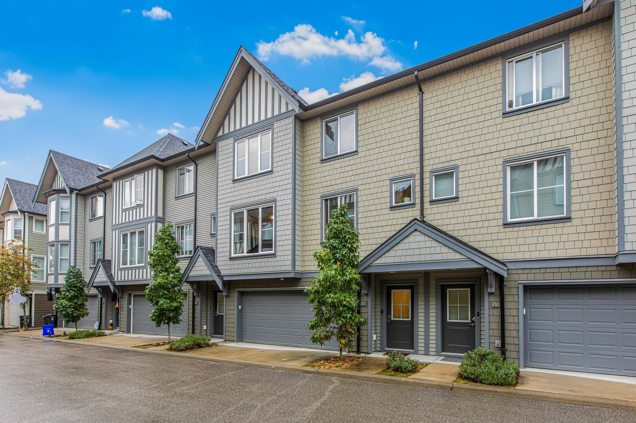 MLS® listing #R3054119 for sale located at 38 8050 204 STREET