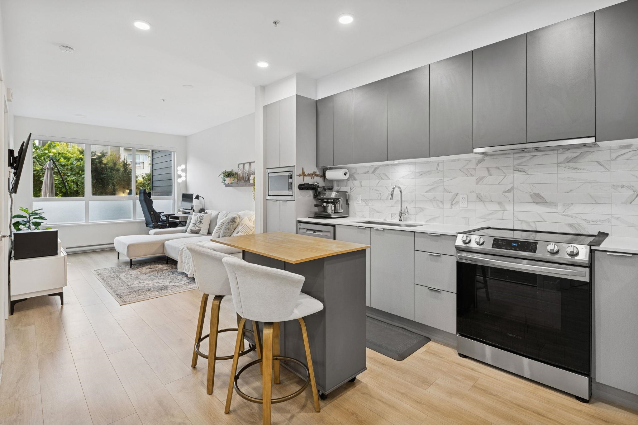 118 1792 STARLING DRIVE, R3054156, BC,