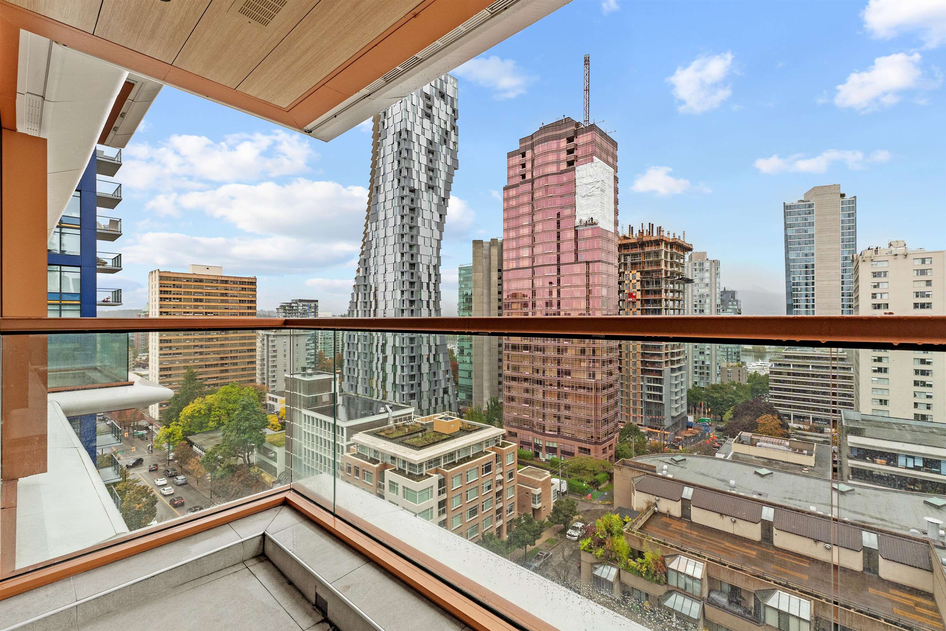 1304 1482 ROBSON STREET, R3054206, BC,