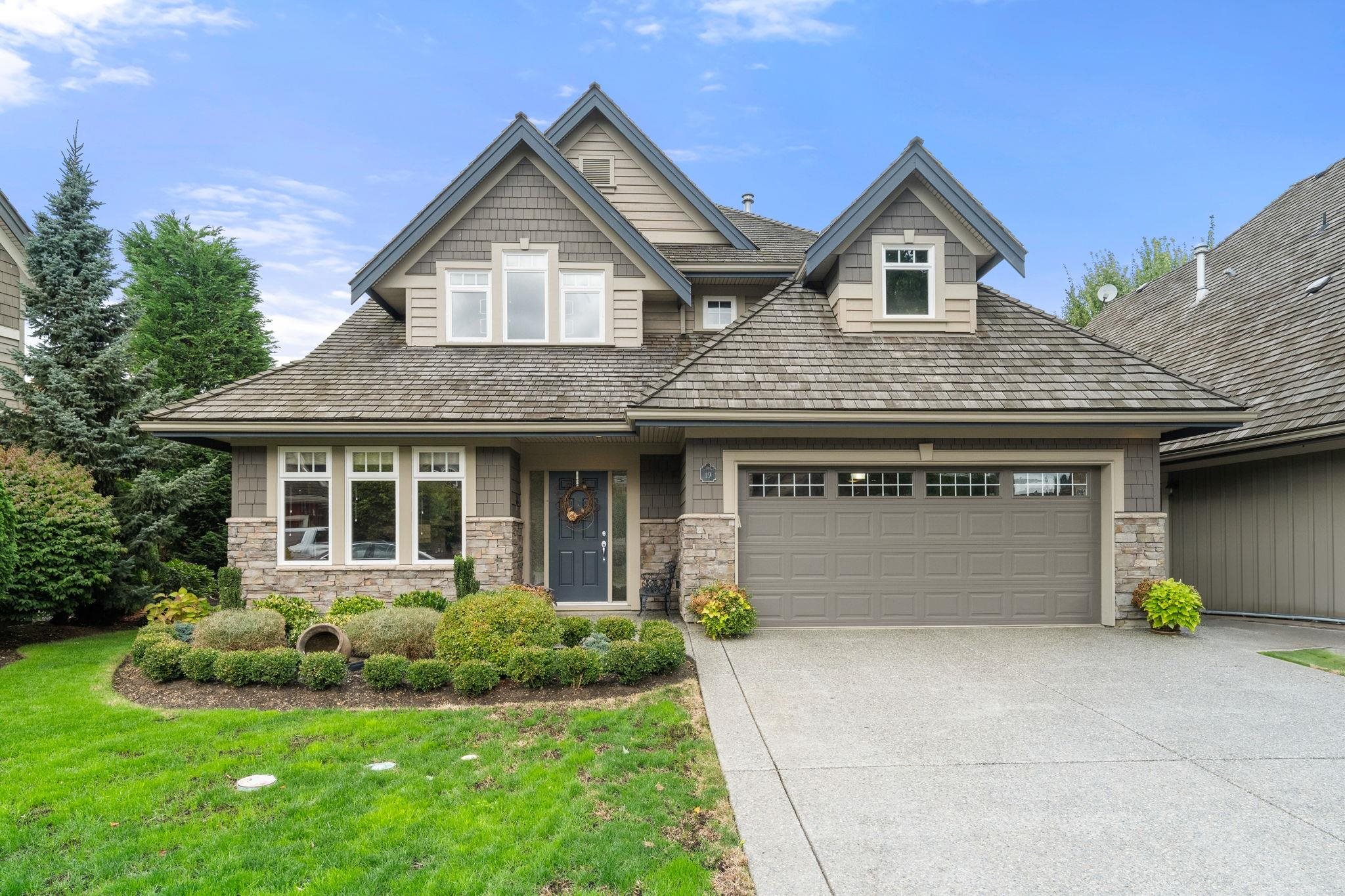 MLS® listing #R3054208 for sale located at 19 3300 157A STREET