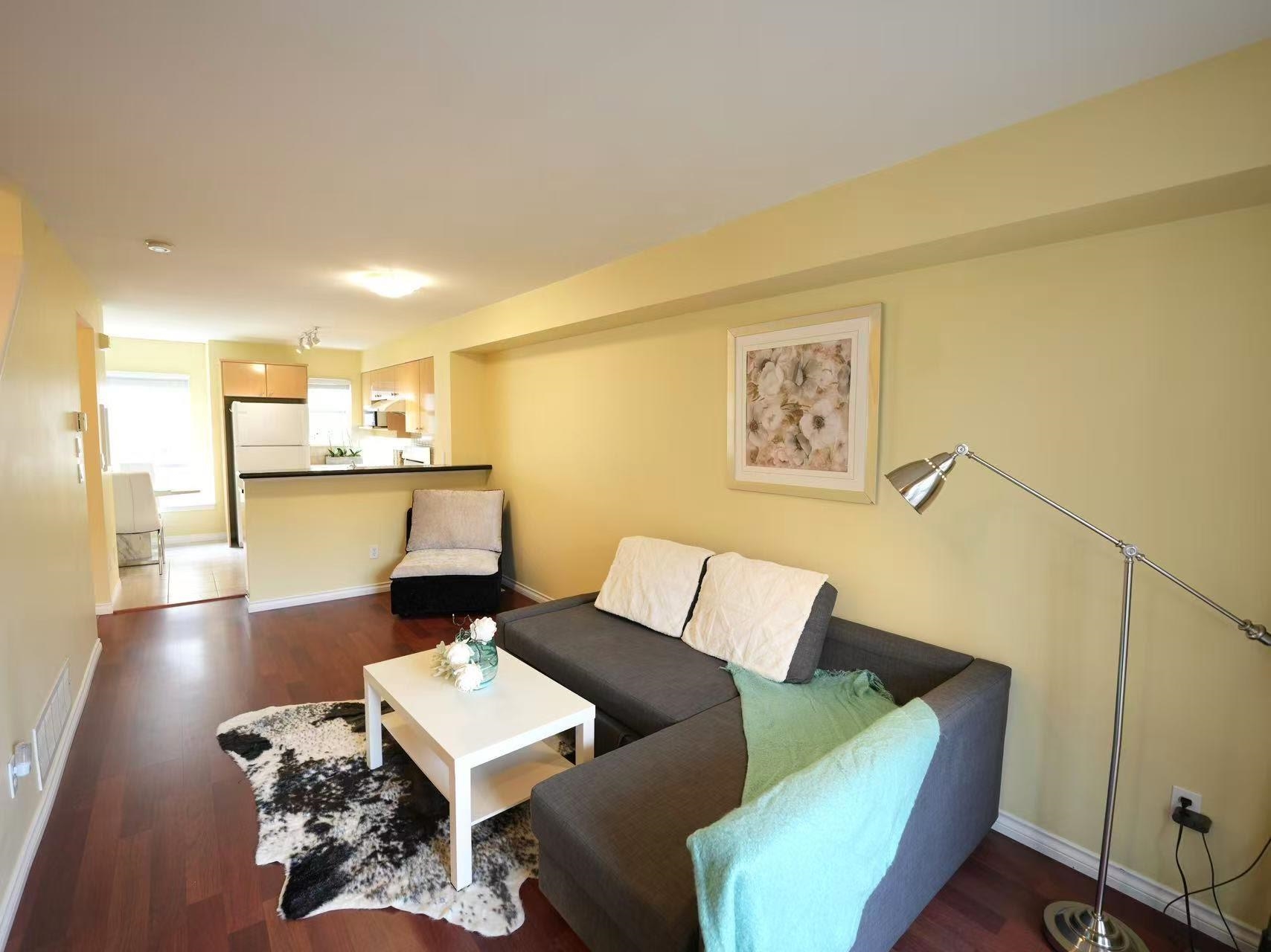 2 7100 LYNNWOOD DRIVE, R3054381, BC,