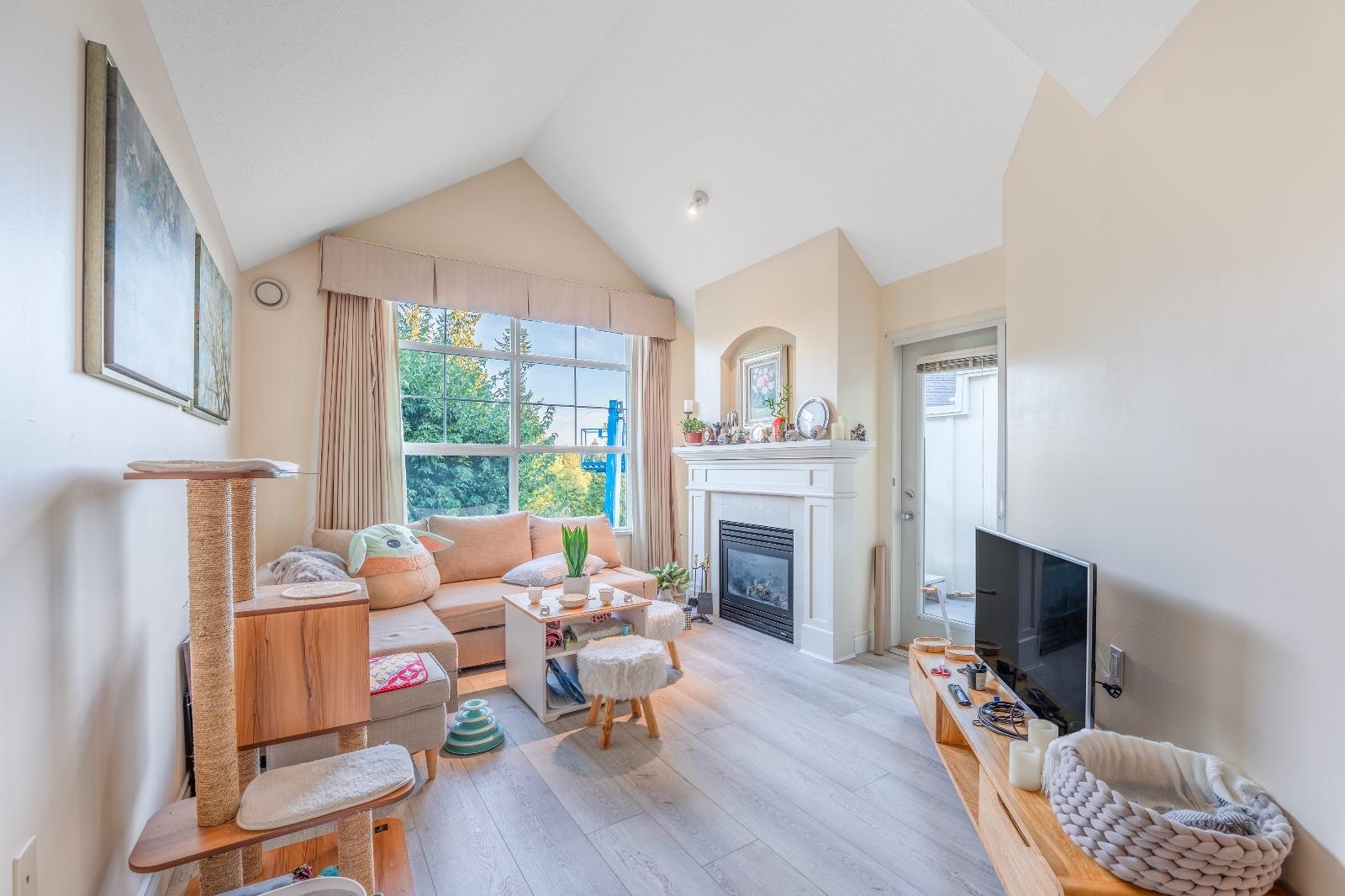 416 960 LYNN VALLEY ROAD, R3054410, BC,