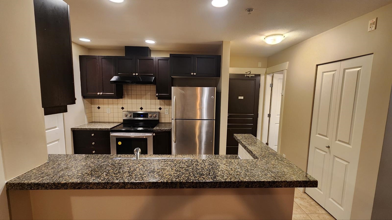 114 6279 EAGLES DRIVE, R3054416, BC,