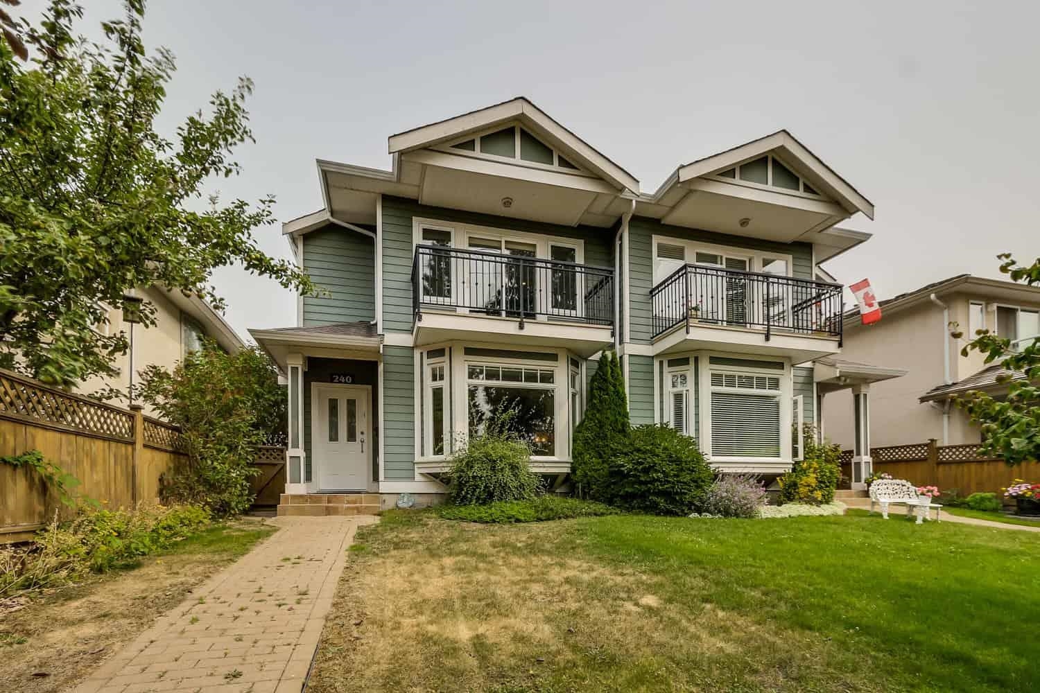 240 EAST 21 STREET, North Vancouver BC V7L 3B6, R3054717, BC,