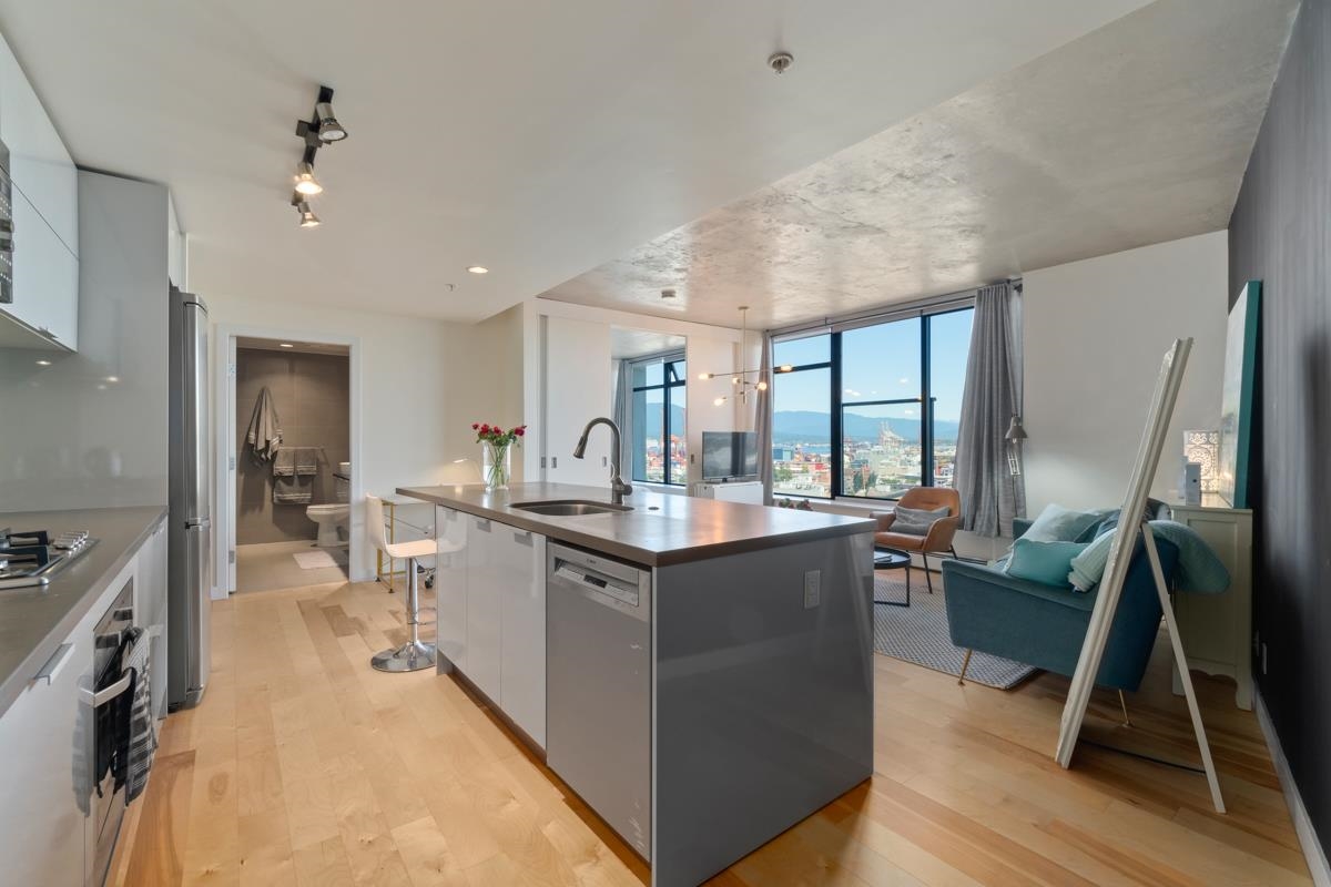 1403 108 CORDOVA STREET, R3054787, BC,