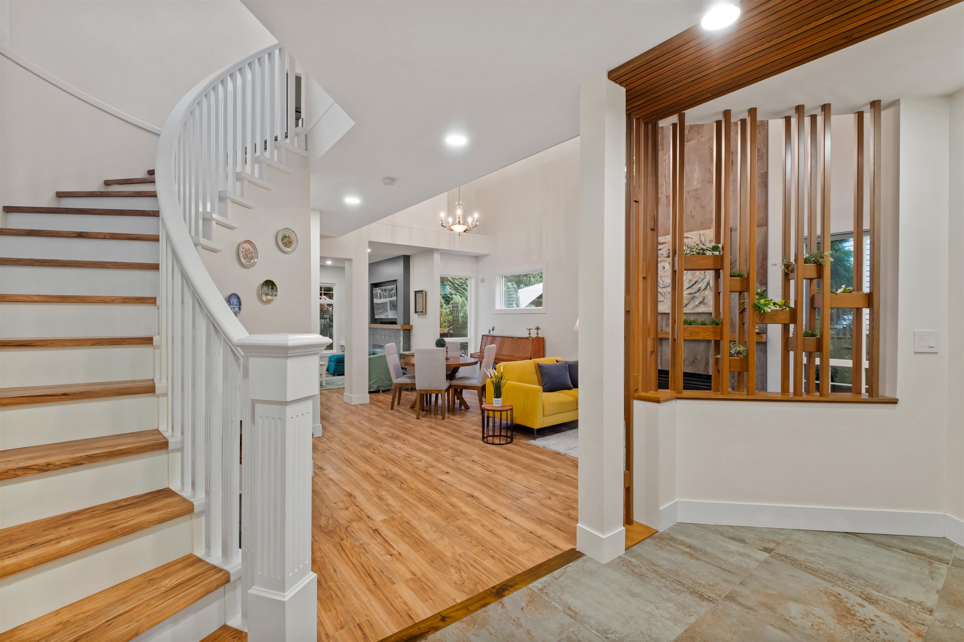 1693 ARBUTUS PLACE, Coquitlam BC V3E 3K2, R3054877, BC,