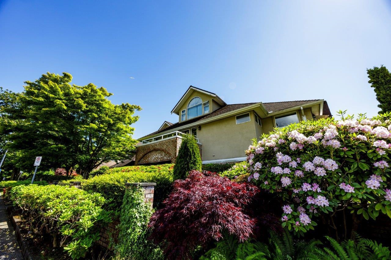 17 2150 MARINE DRIVE, R3054915, BC,