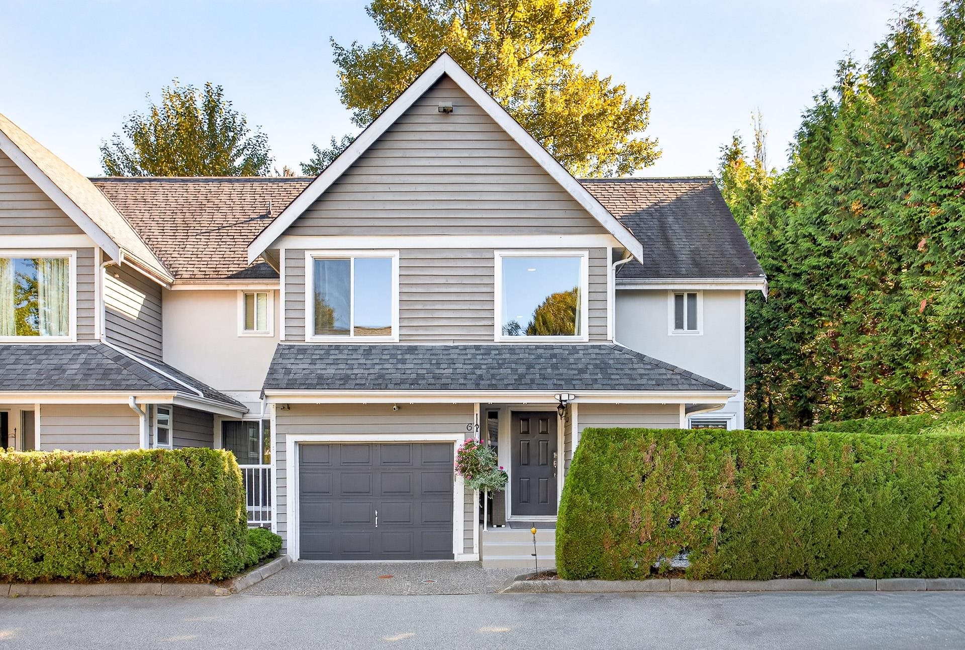 6 1135 LANSDOWNE DRIVE, R3055079, BC,