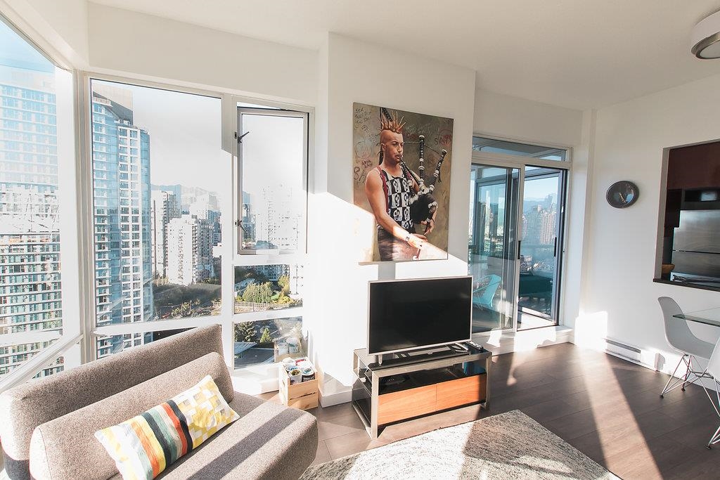 2706 1067 MARINASIDE CRESCENT, R3055141, BC,