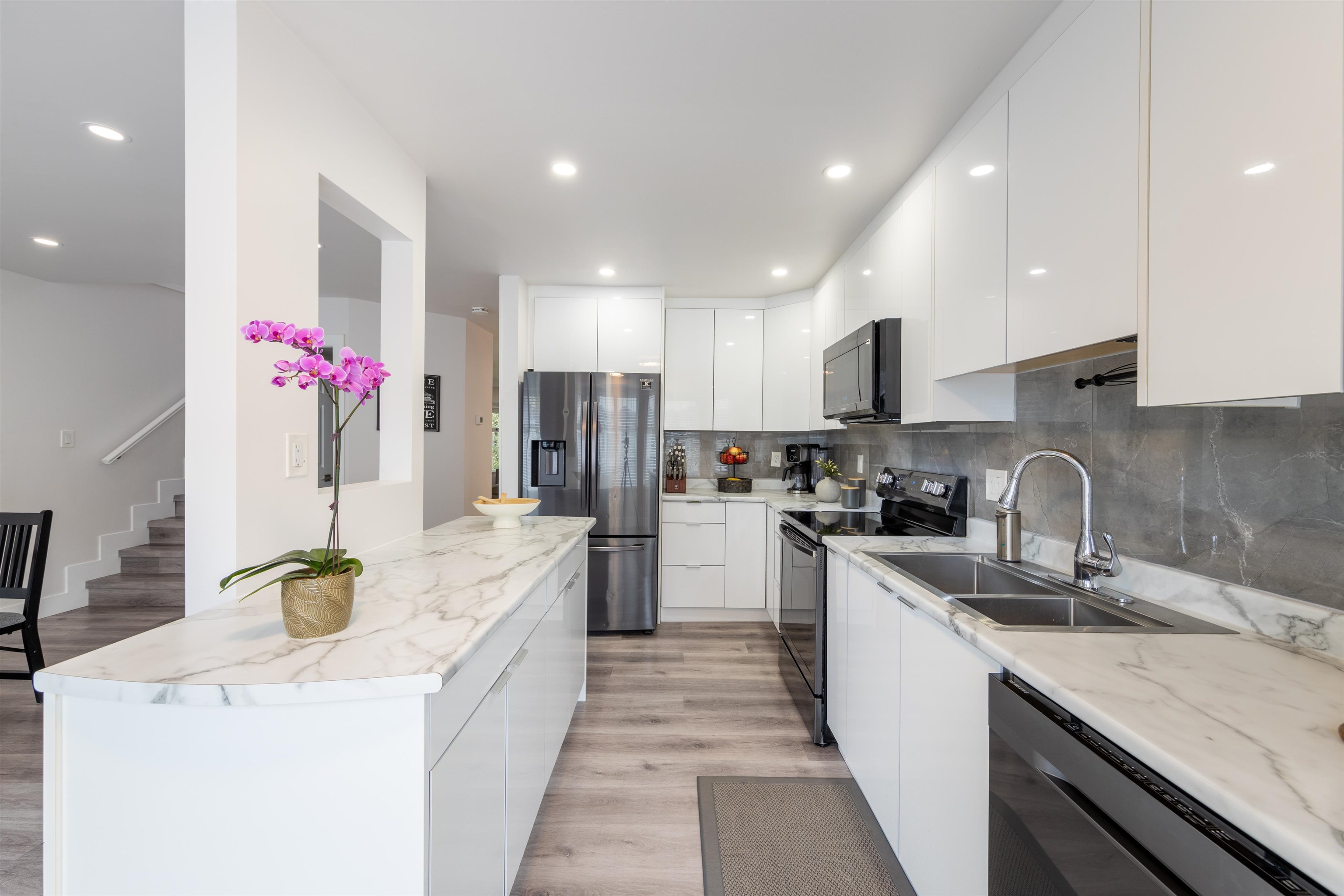 118 8060 121A STREET, R3055174, BC,