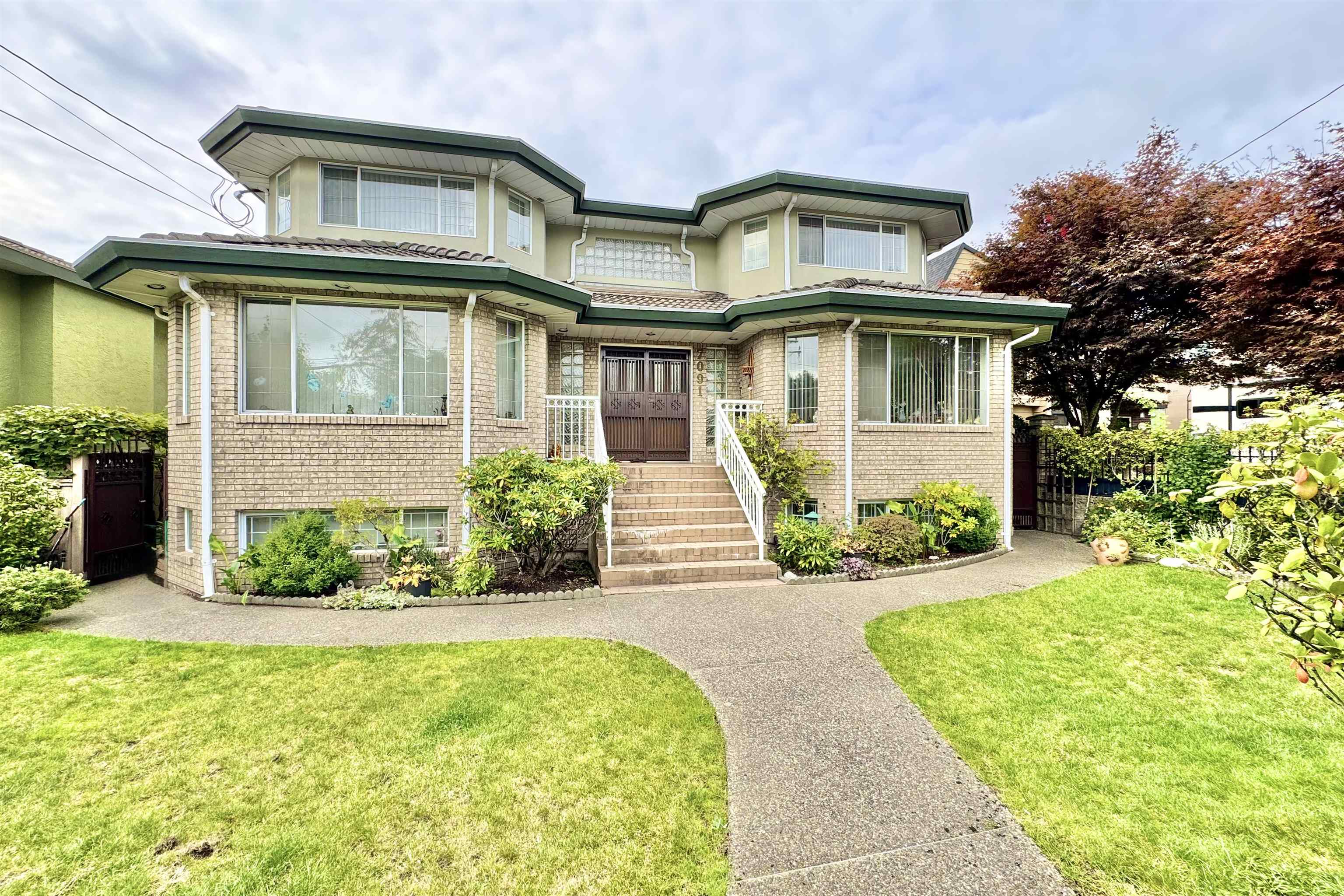 7091 SUSSEX AVENUE, Burnaby BC V5J 3V4, R3055178, BC,
