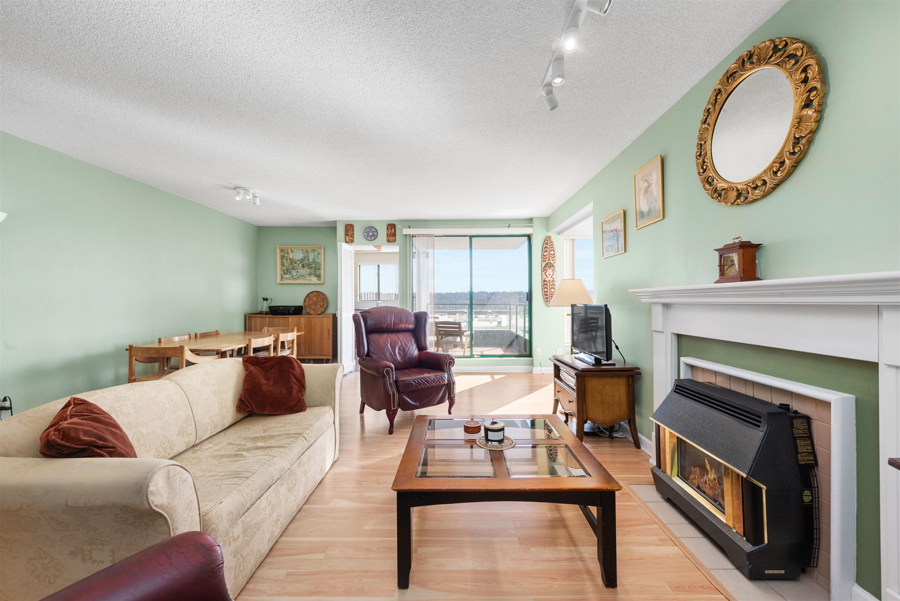 202 410 CARNARVON STREET, R3055247, BC,