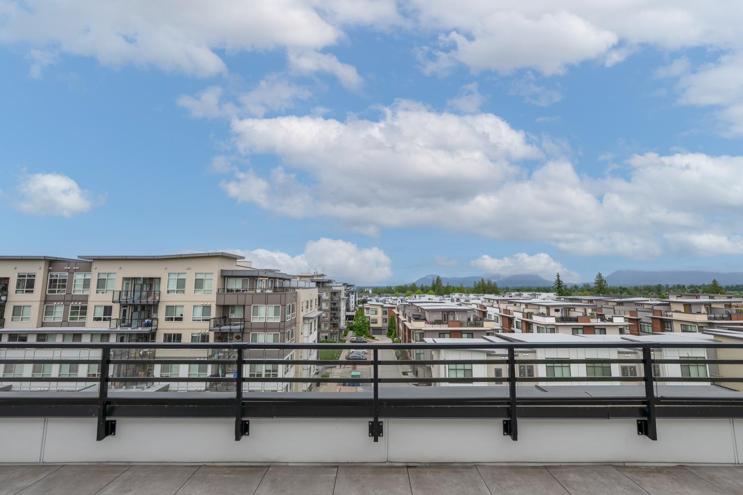 B606 20838 78B AVENUE, R3055285, BC,