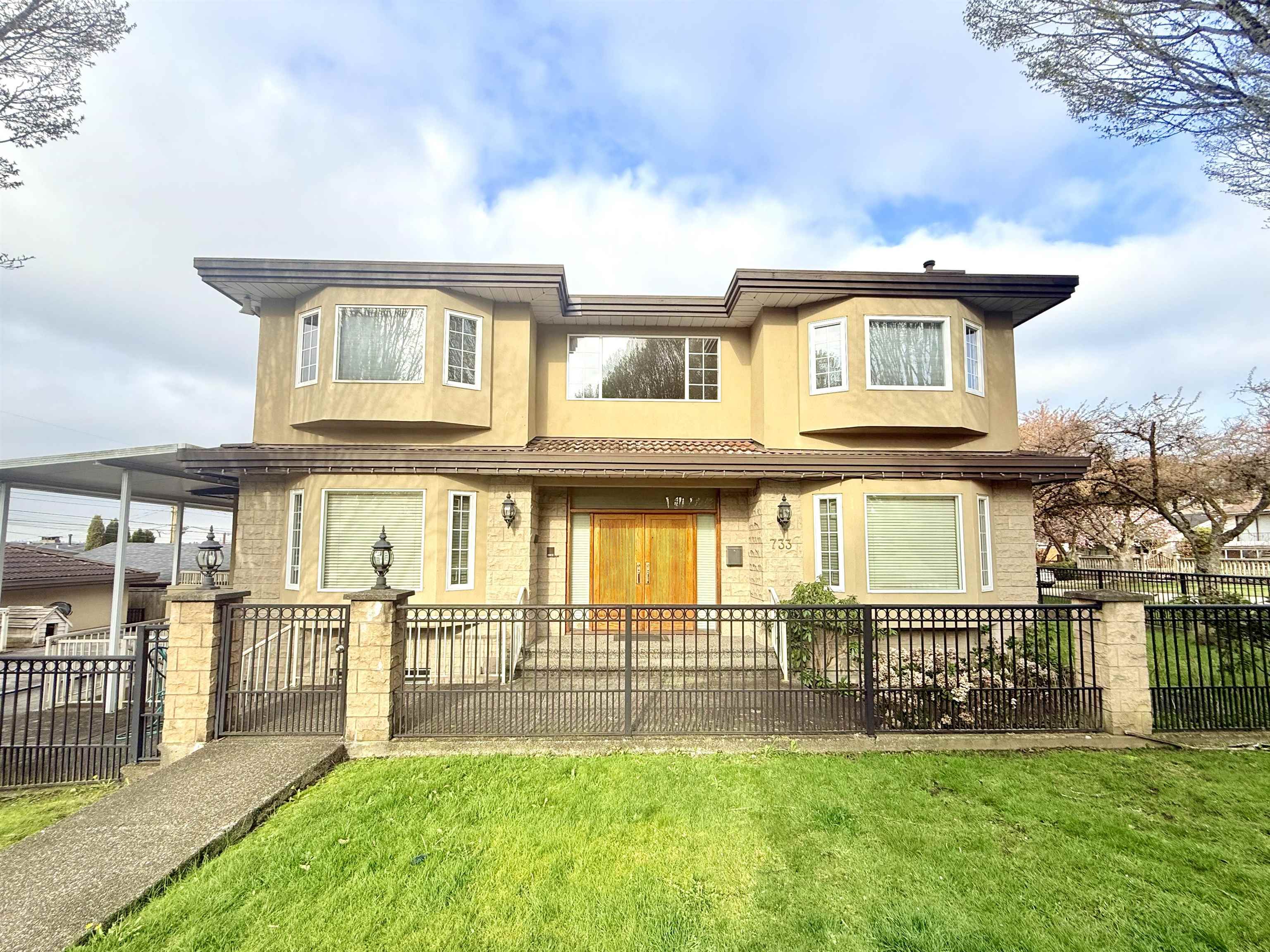733 MACDONALD AVENUE, Burnaby BC V5C 6N6, R3055308, BC,