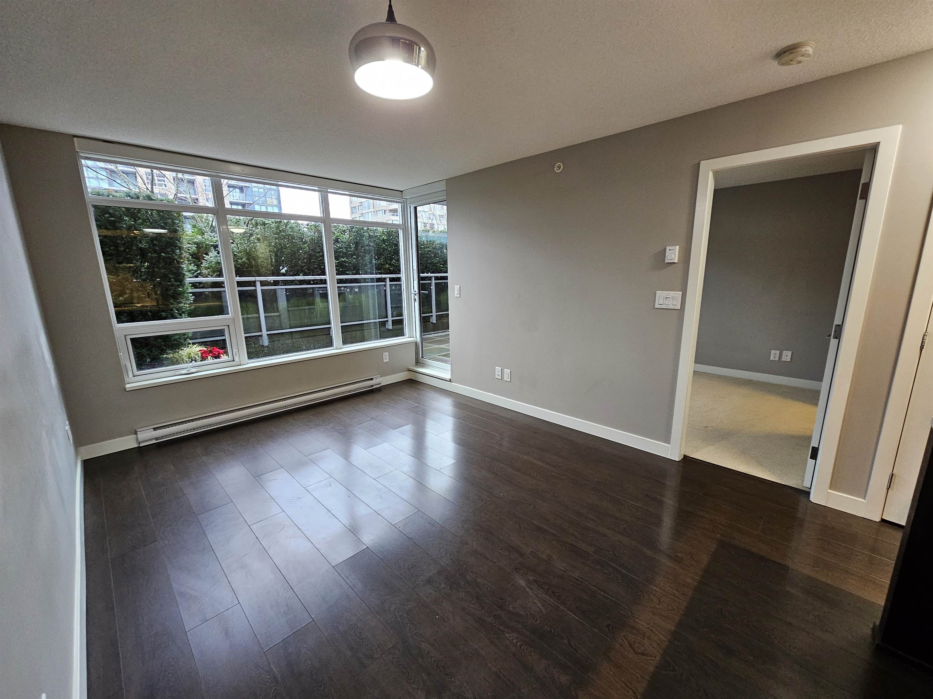 5FL 6188 NO. 3 ROAD, R3055500, BC,