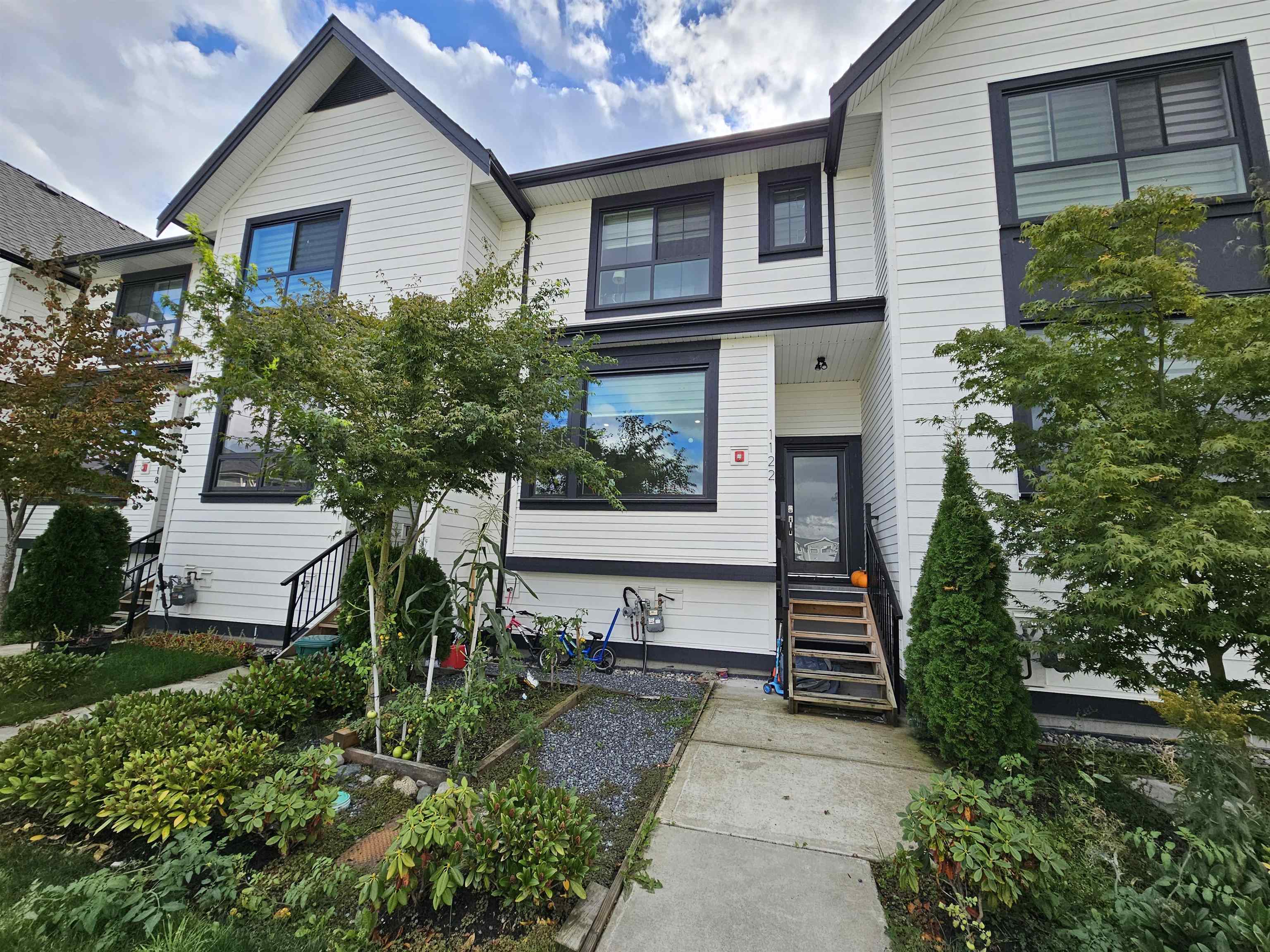 1122 ROMA AVENUE, New Westminster BC V3M 0M4, R3055548, BC,