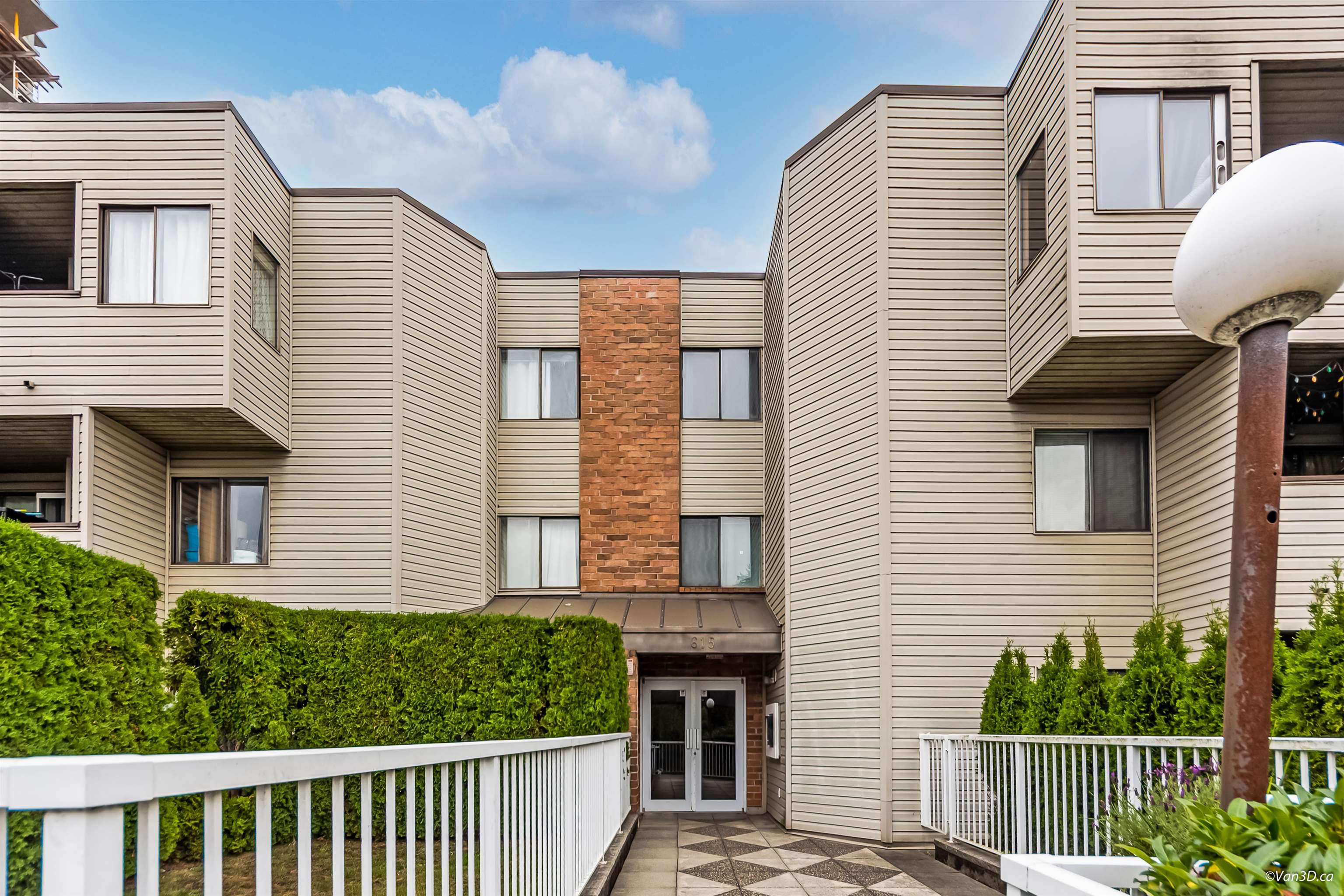 314 615 NORTH ROAD, R3055639, BC,