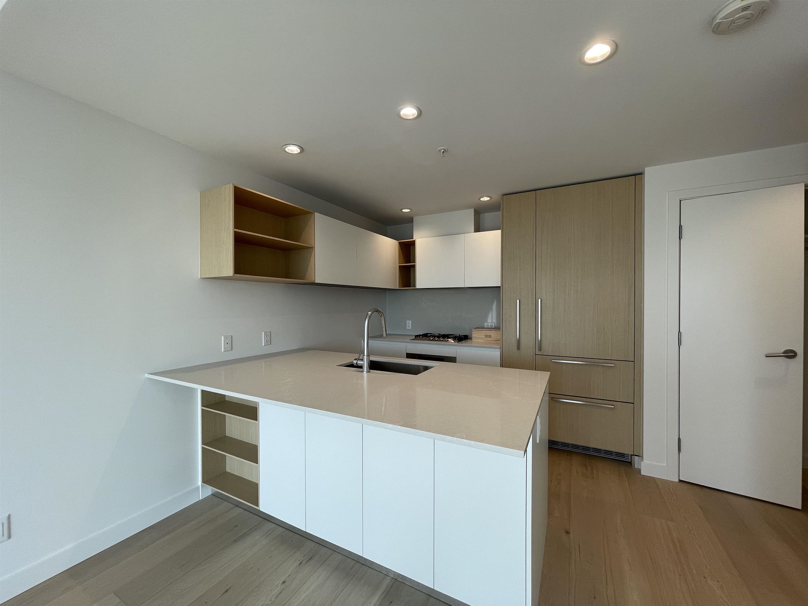 1305 6000 MCKAY AVENUE, R3055672, BC,
