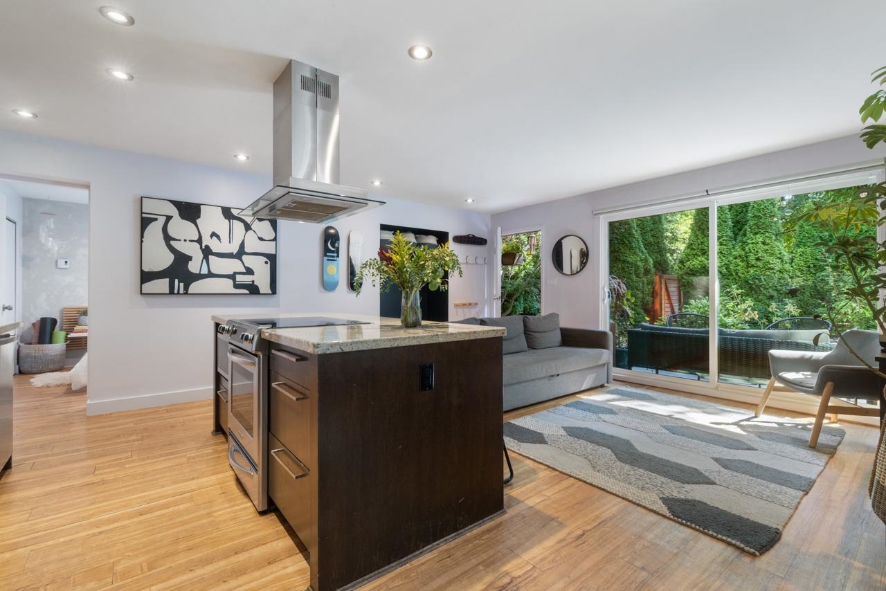 1 2175 OXFORD STREET, R3055814, BC,