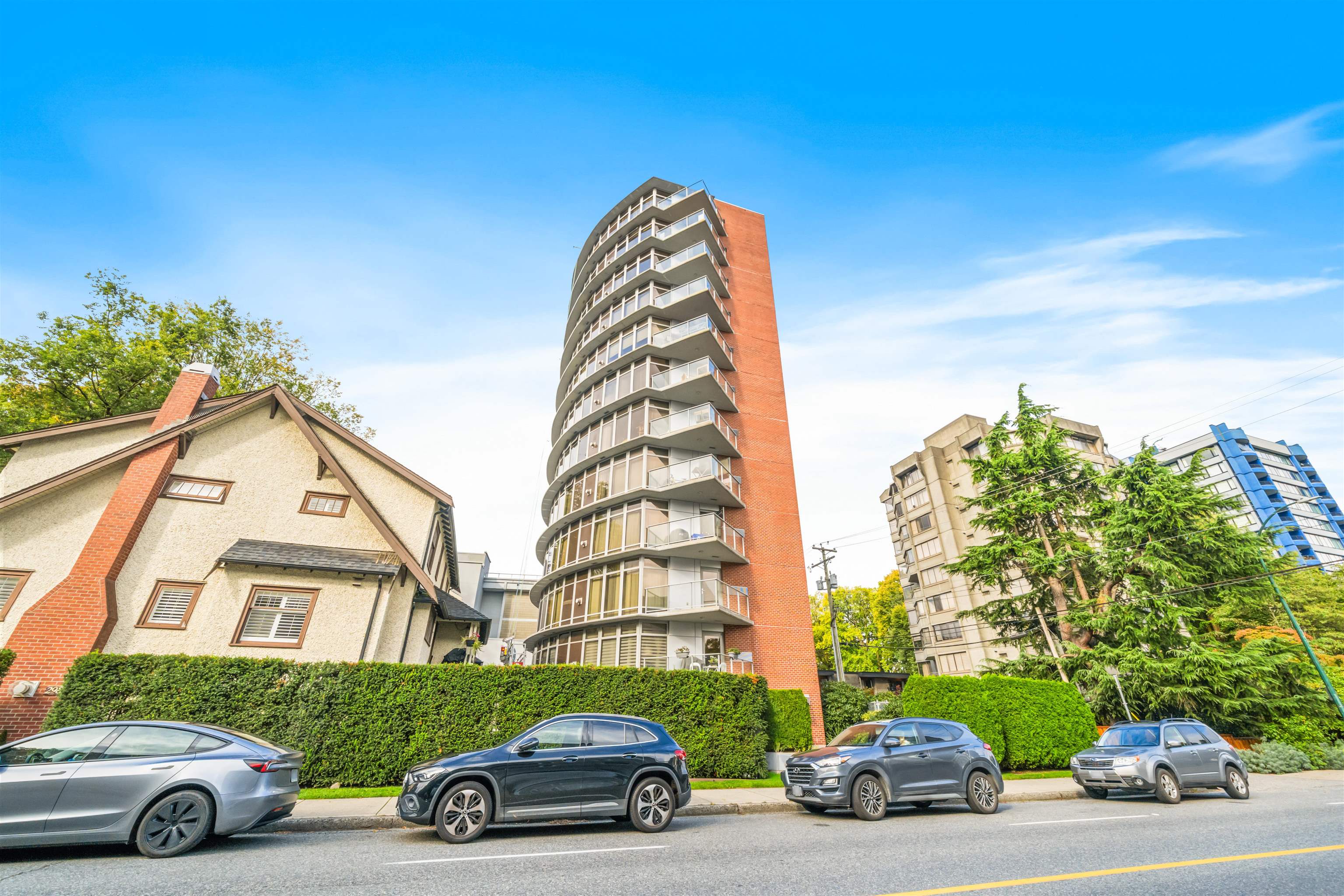 602 2965 FIR STREET, R3055843, BC,