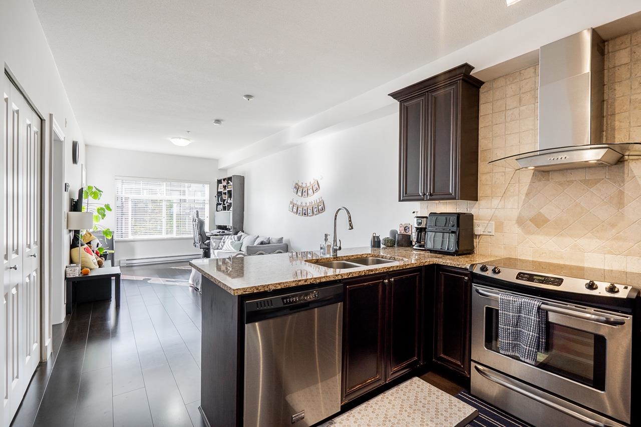 313 6480 195A STREET, R3055946, BC,