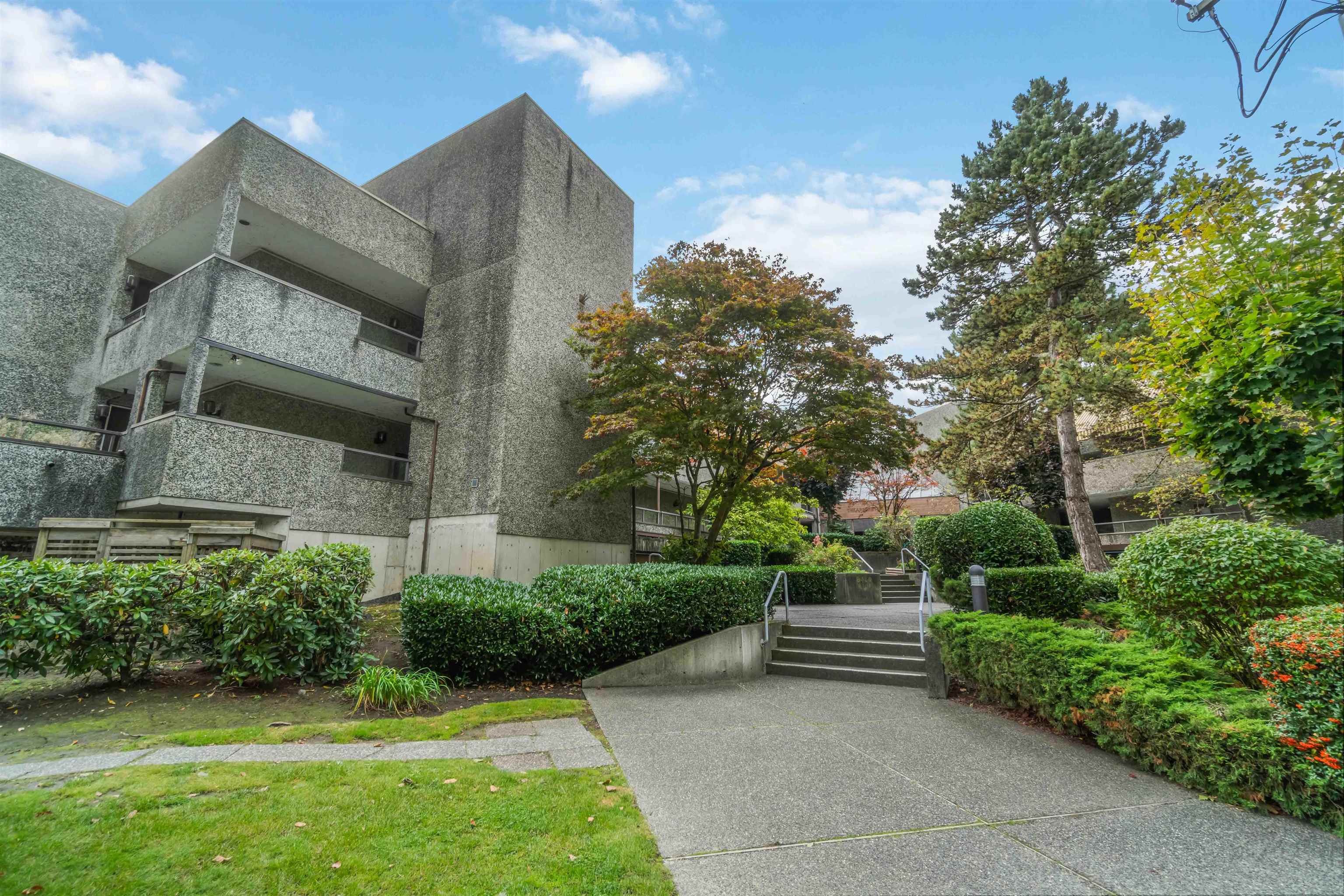 226 8460 ACKROYD ROAD, R3055948, BC,