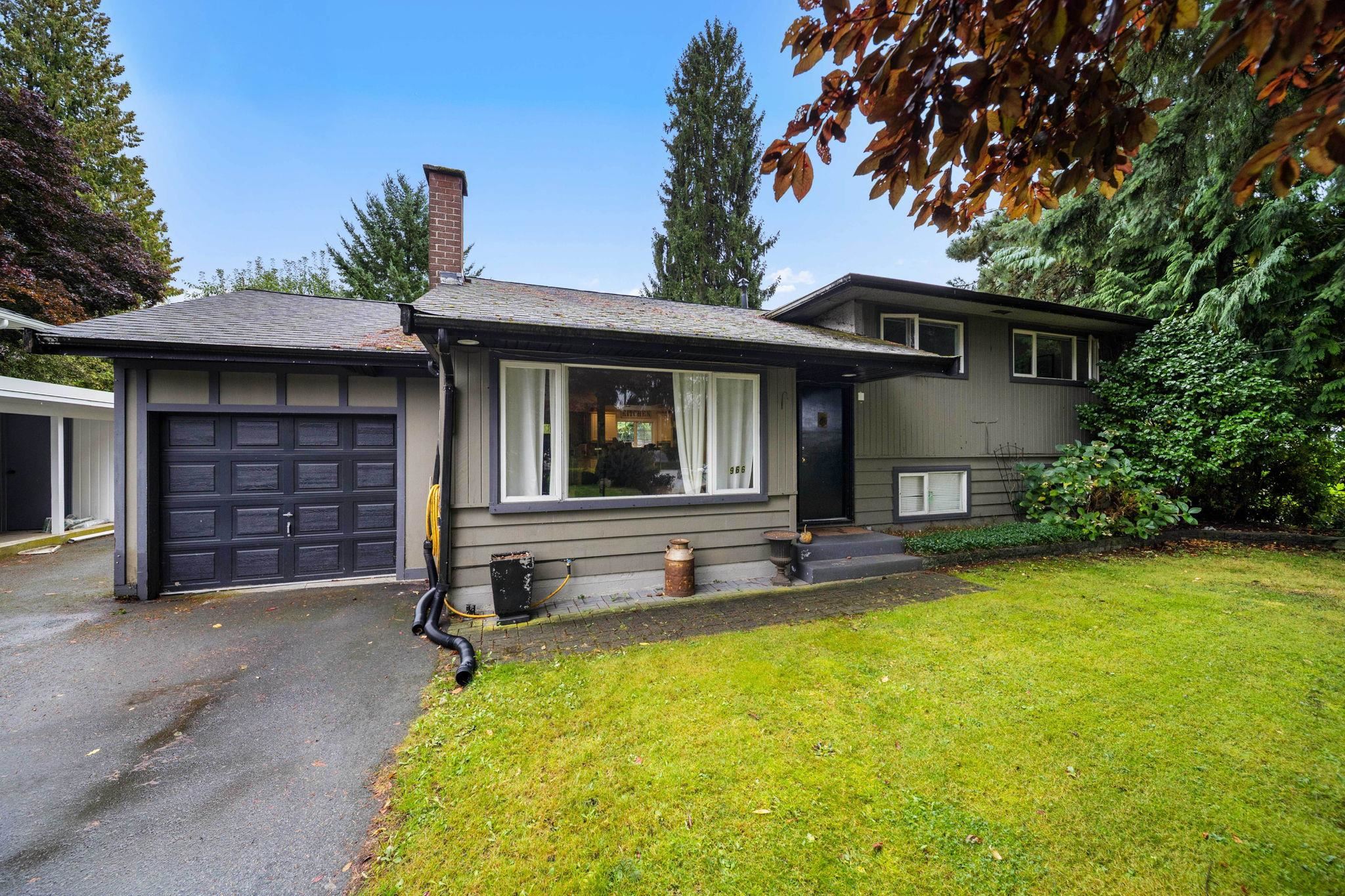966 DUNDONALD DRIVE, Port Moody BC V3H 1B7, R3055986, BC,