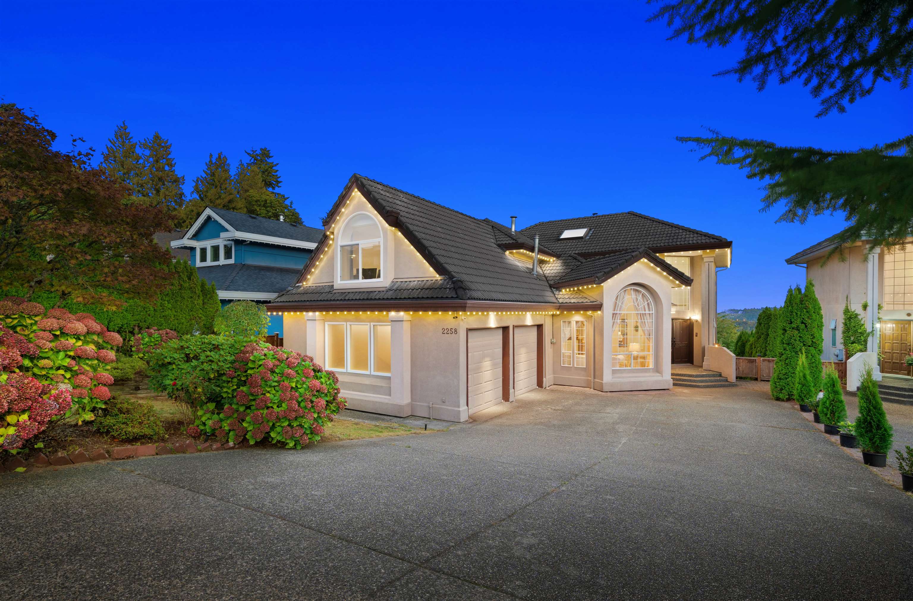 2258 SORRENTO DRIVE, Coquitlam BC V3K 6P4, R3055993, BC,