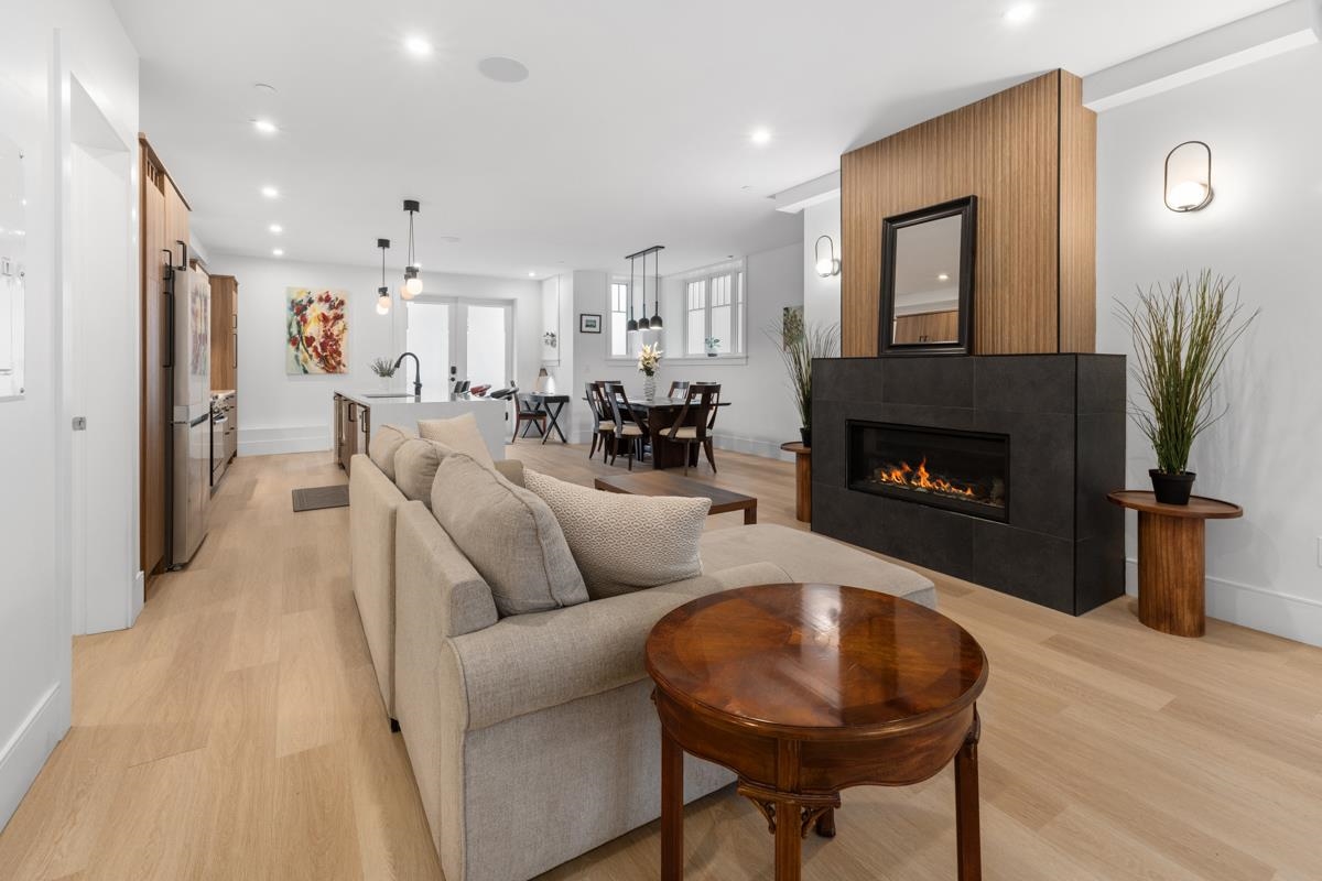 219 W 16TH AVENUE, Vancouver BC V5Y 1Y8, R3056003, BC,