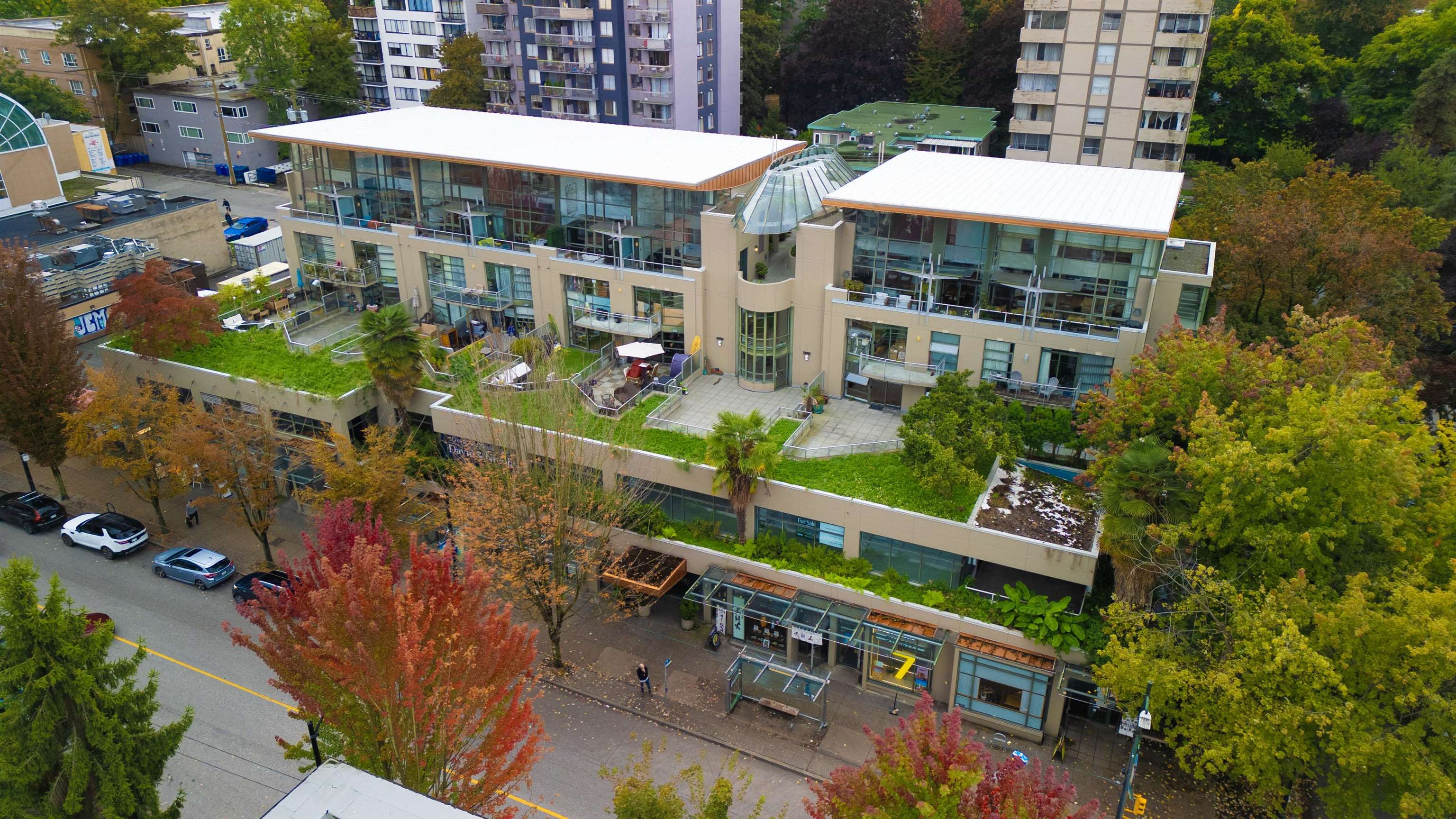 PH4 1688 ROBSON STREET, R3056053, BC,