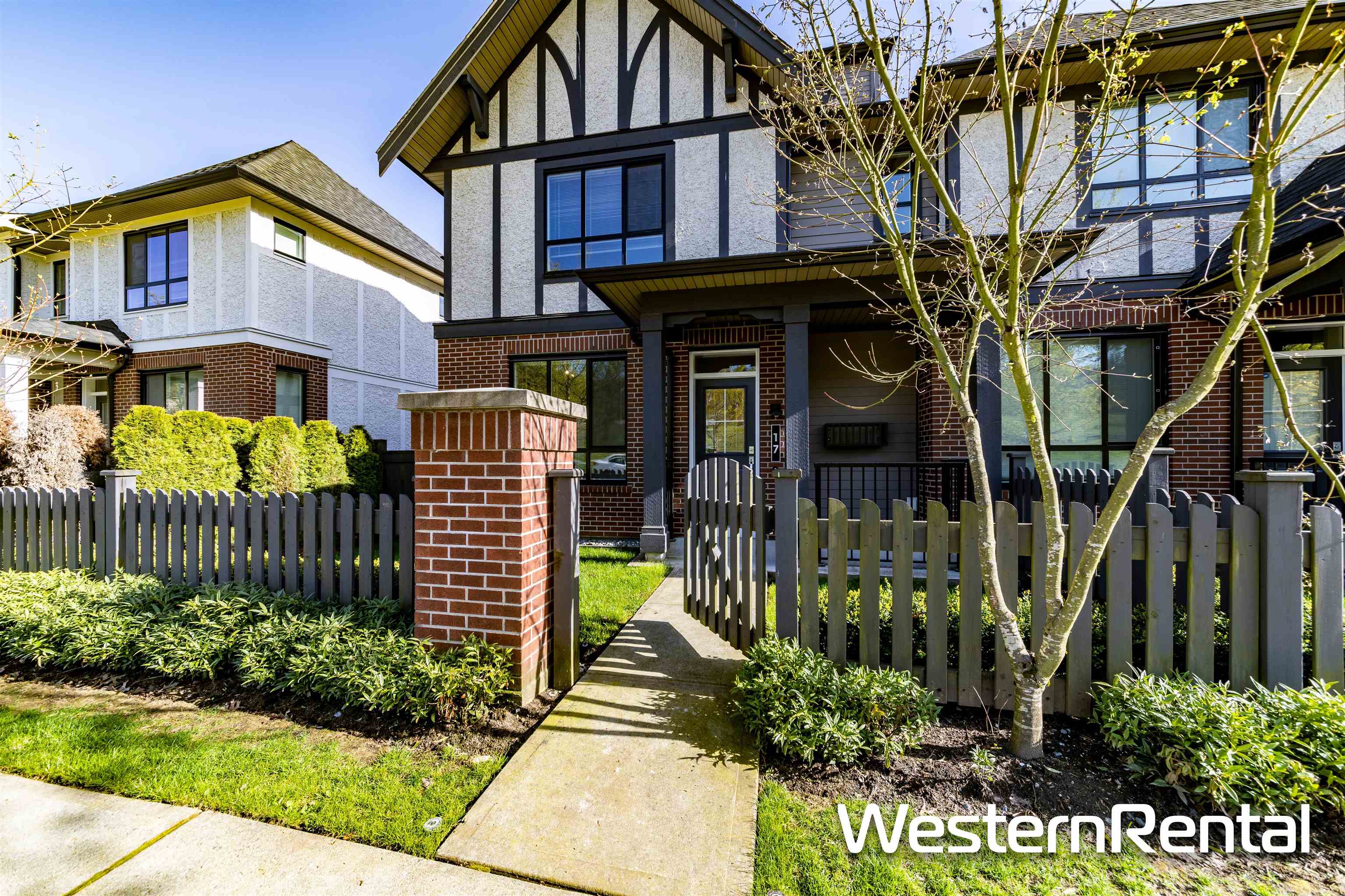 17 3500 BURKE VILLAGE PROMENADE, R3056068, BC,